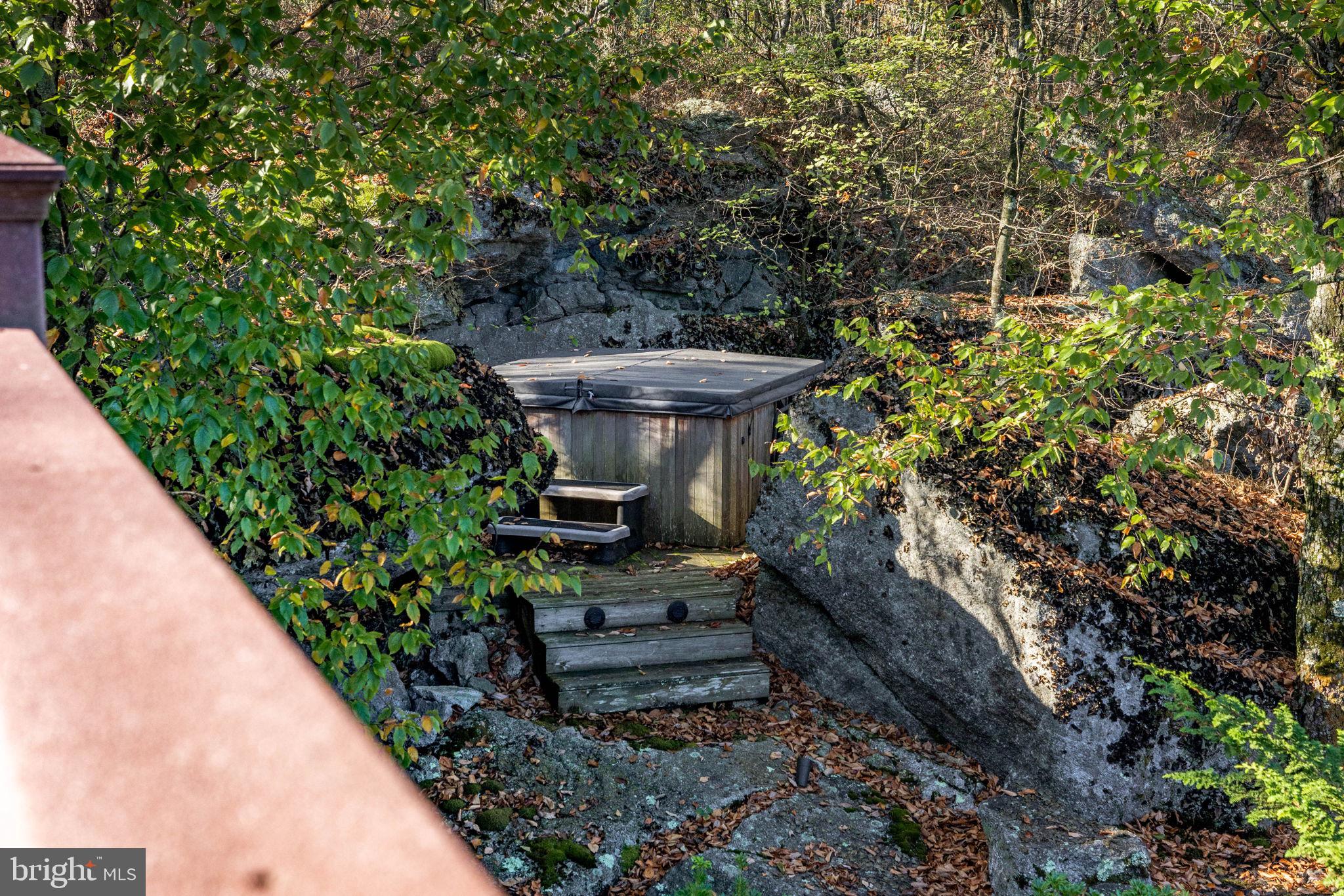 EAGLE ROCK RESORT - Residential