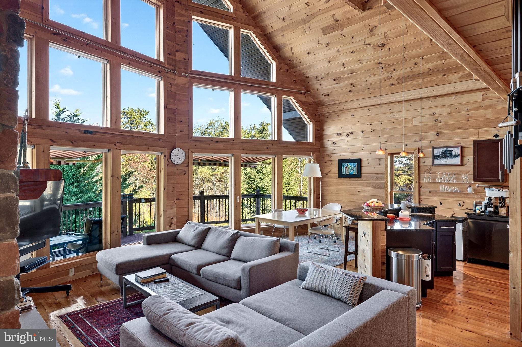 EAGLE ROCK RESORT - Residential