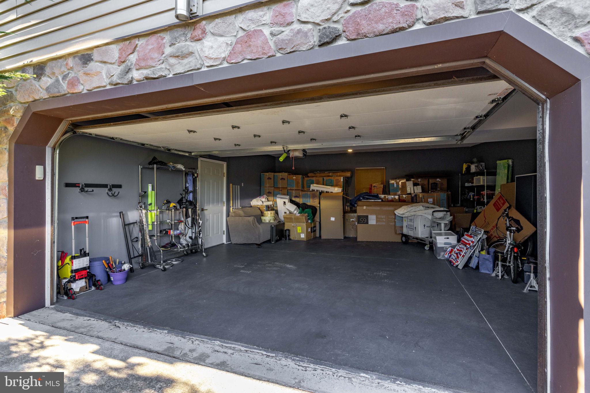 EAGLE ROCK RESORT - Residential