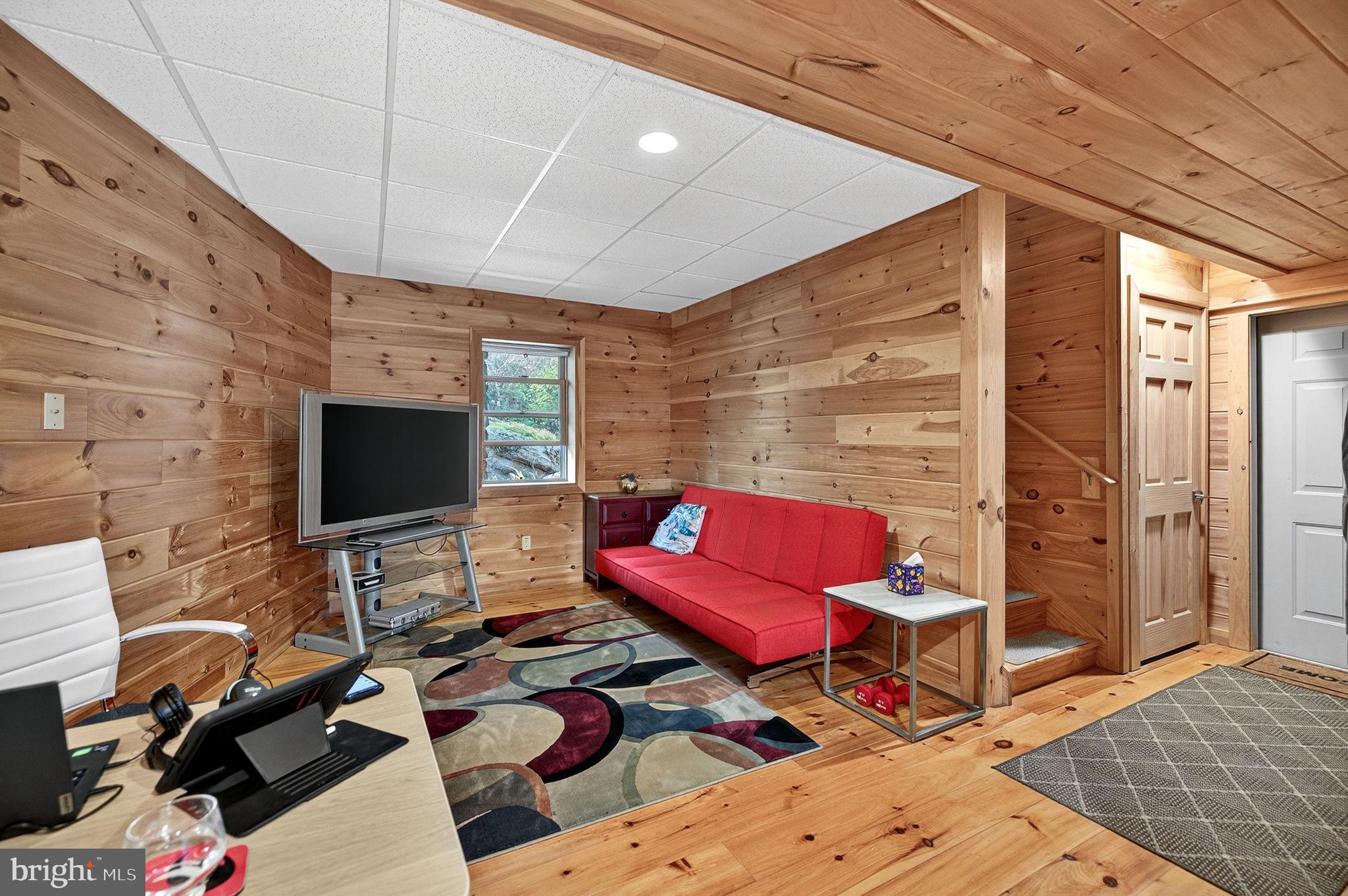 EAGLE ROCK RESORT - Residential