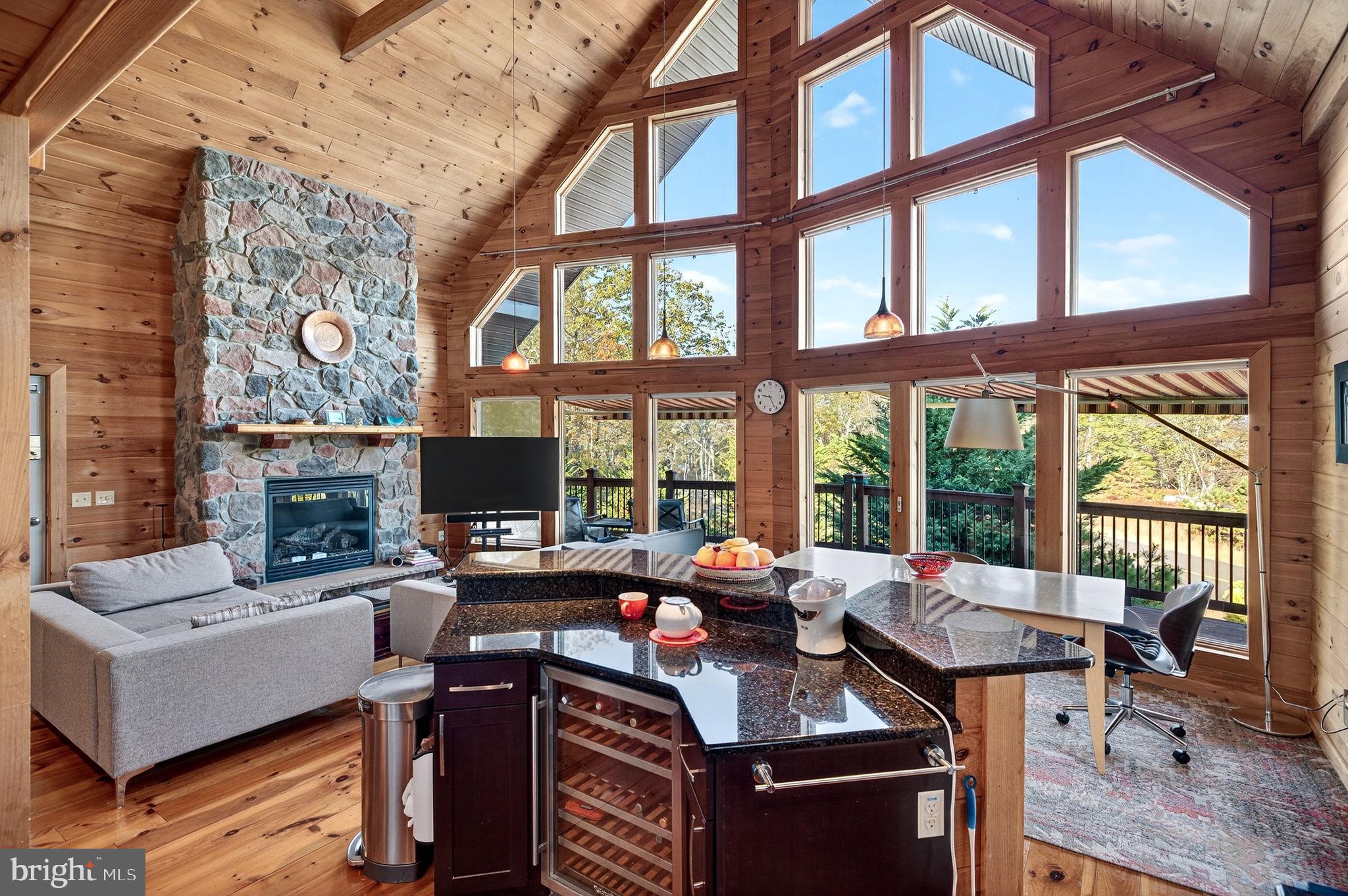 EAGLE ROCK RESORT - Residential