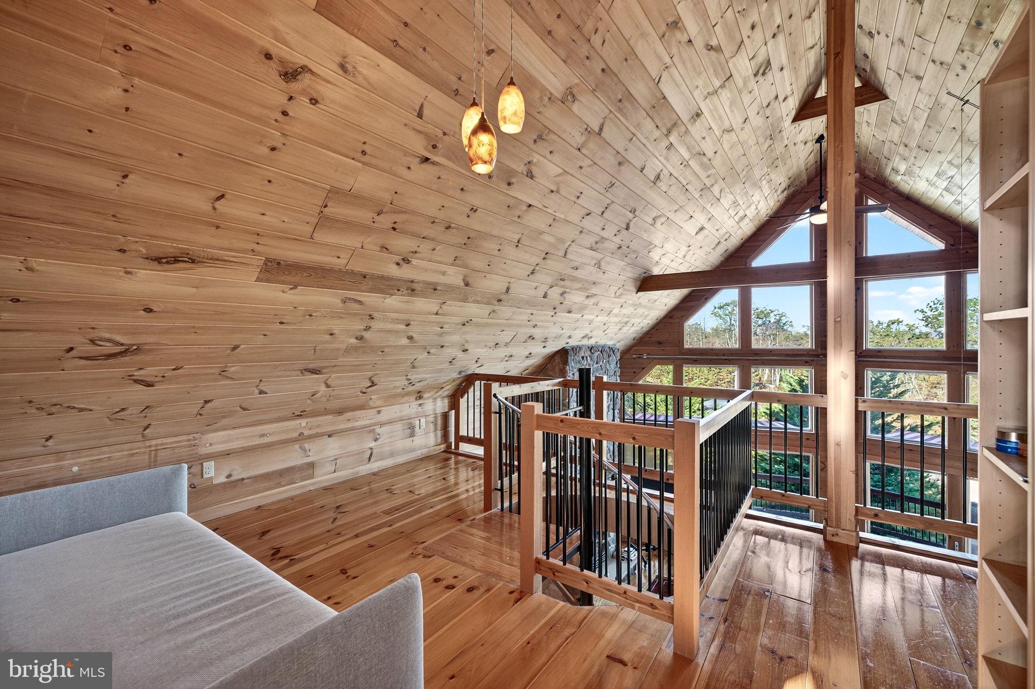 EAGLE ROCK RESORT - Residential