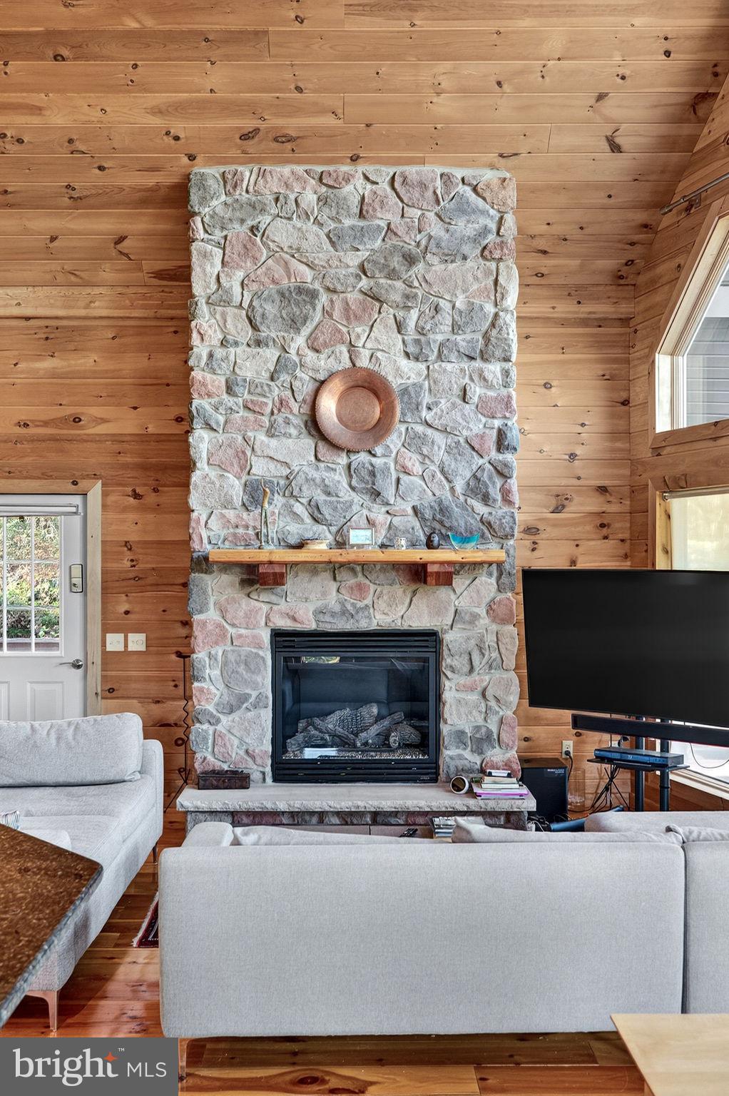 EAGLE ROCK RESORT - Residential