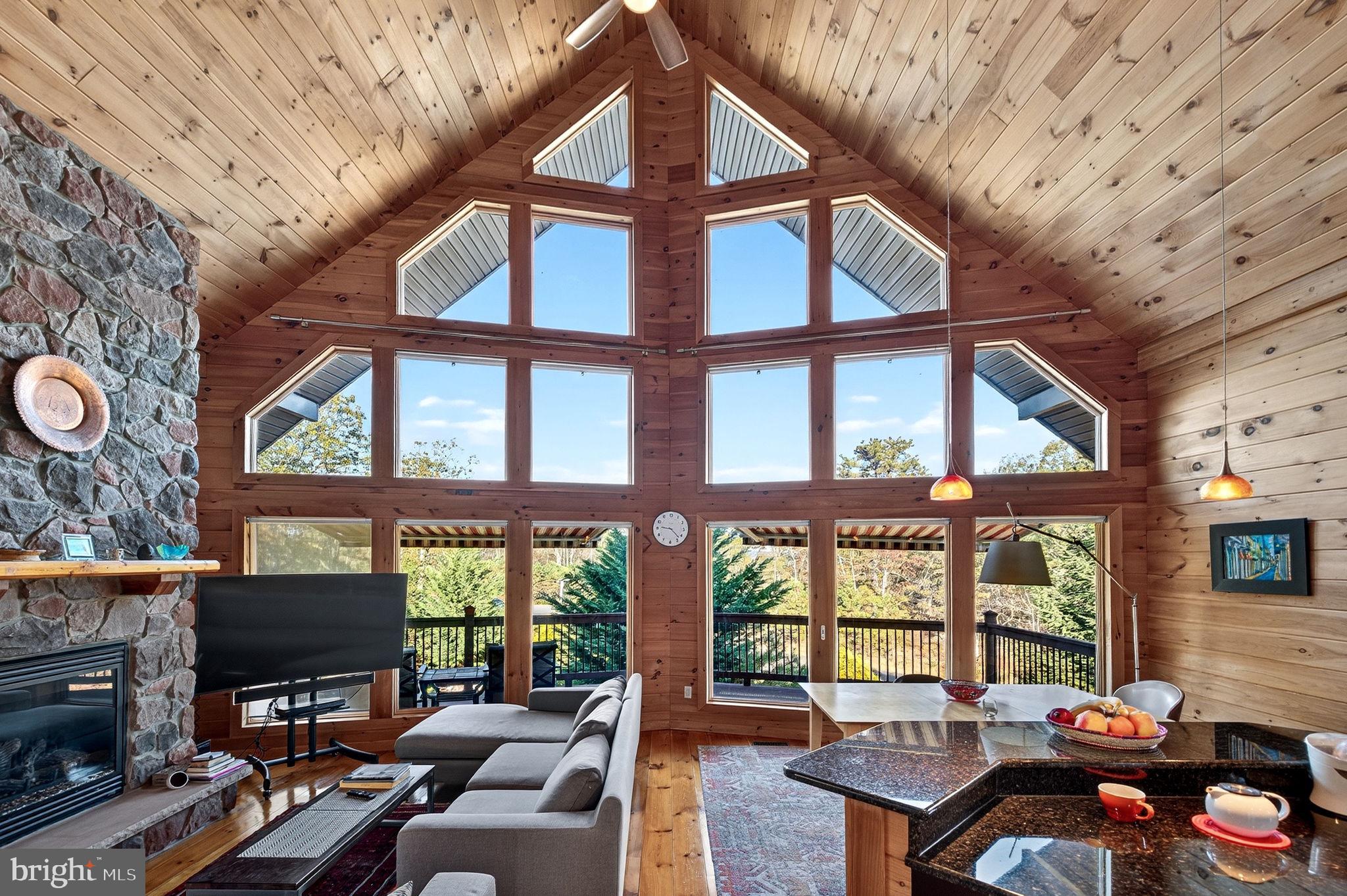 EAGLE ROCK RESORT - Residential