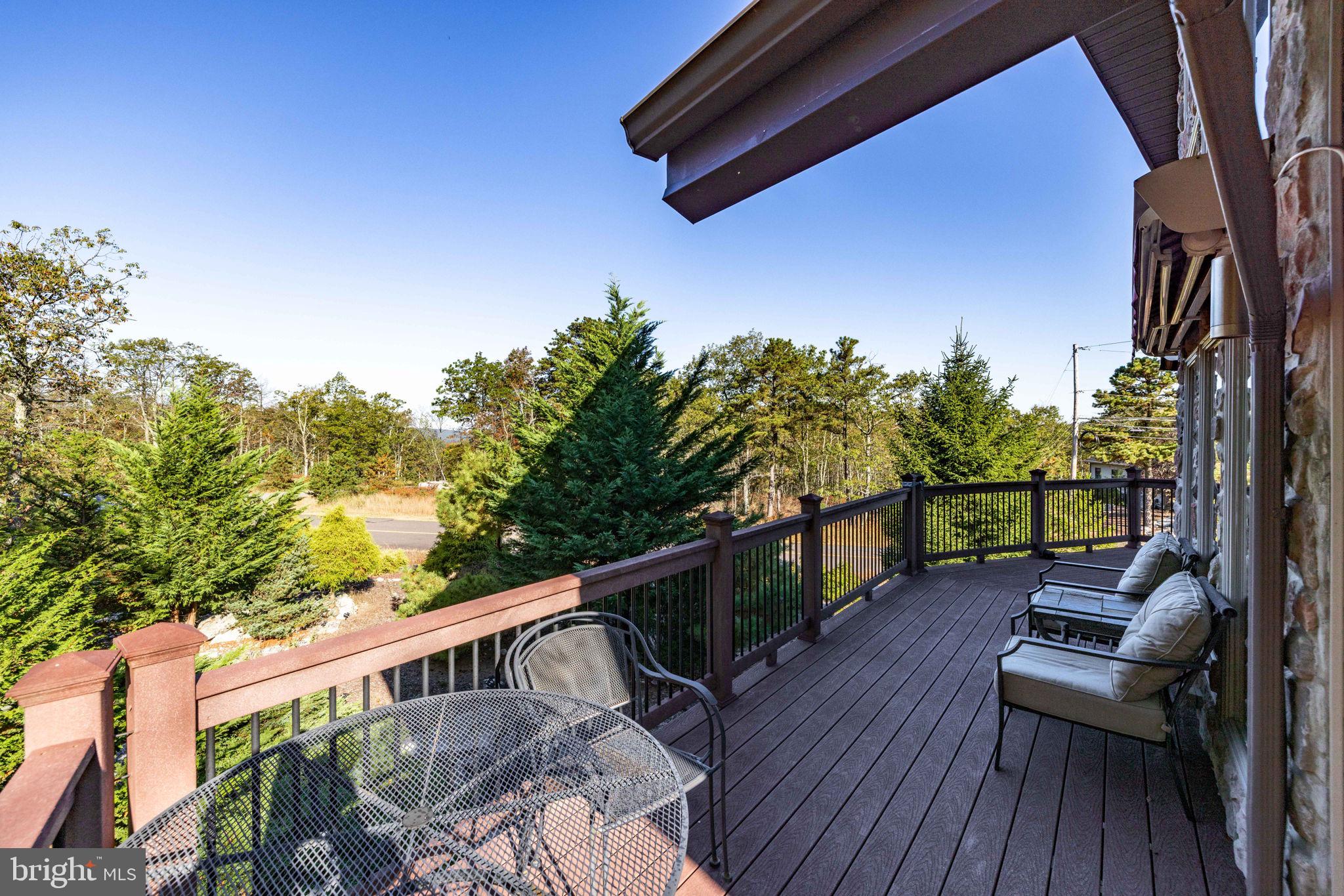 EAGLE ROCK RESORT - Residential