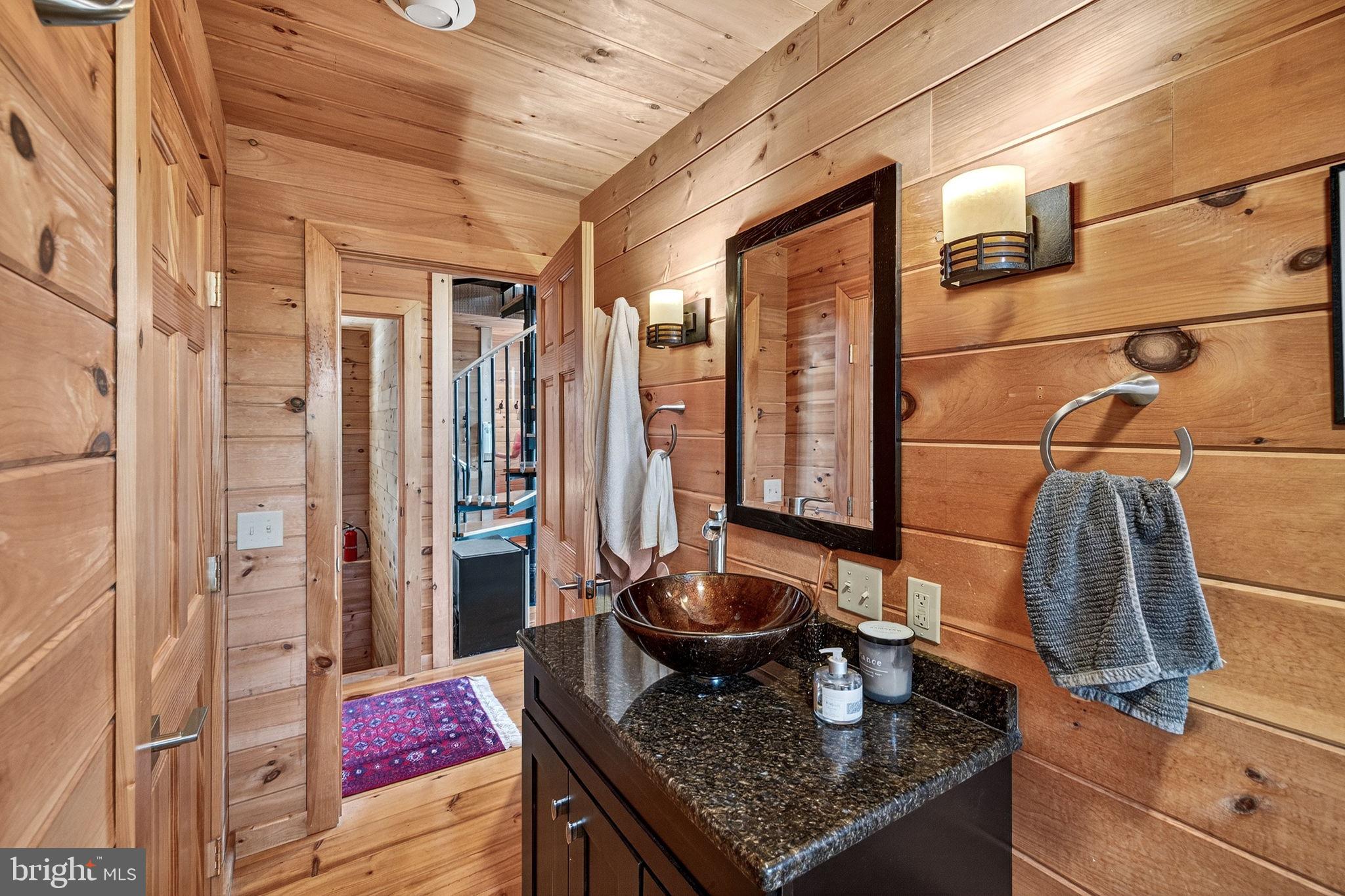 EAGLE ROCK RESORT - Residential