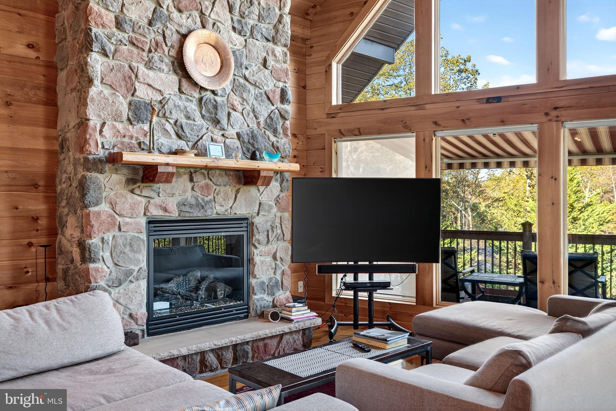 EAGLE ROCK RESORT - Residential