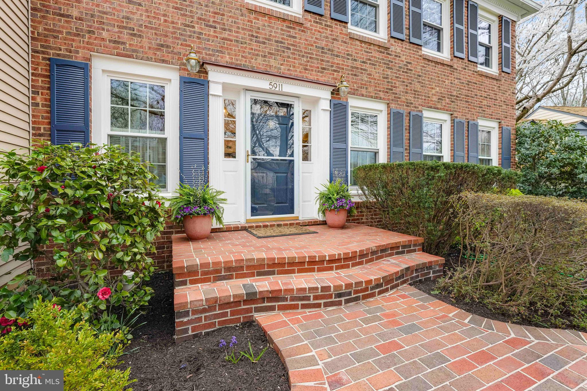 THE PALISADES - Residential