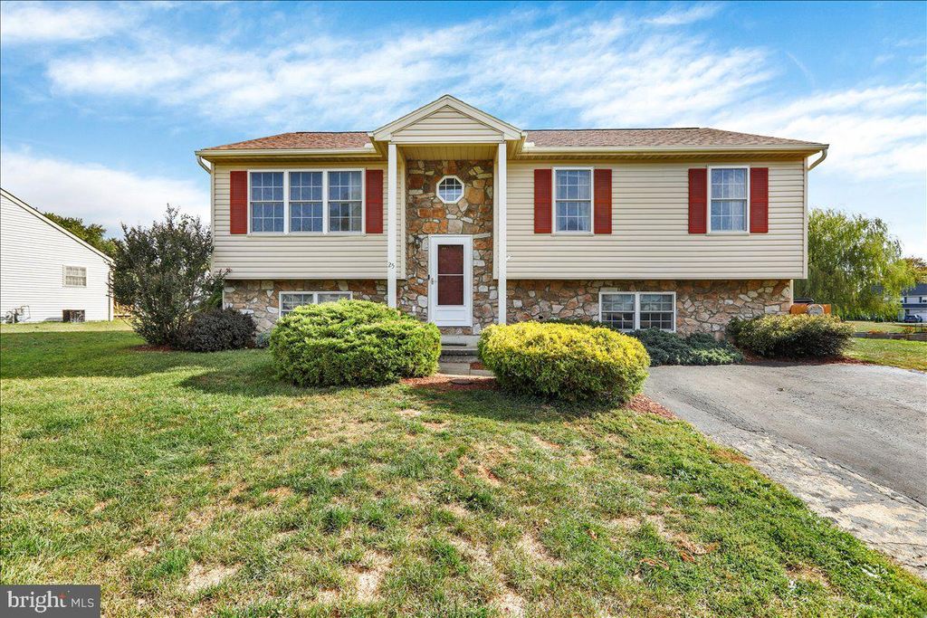 Photo of 25 Waxwood Road, SHOEMAKERSVILLE, PA 19555 (MLS # PABK2063136)