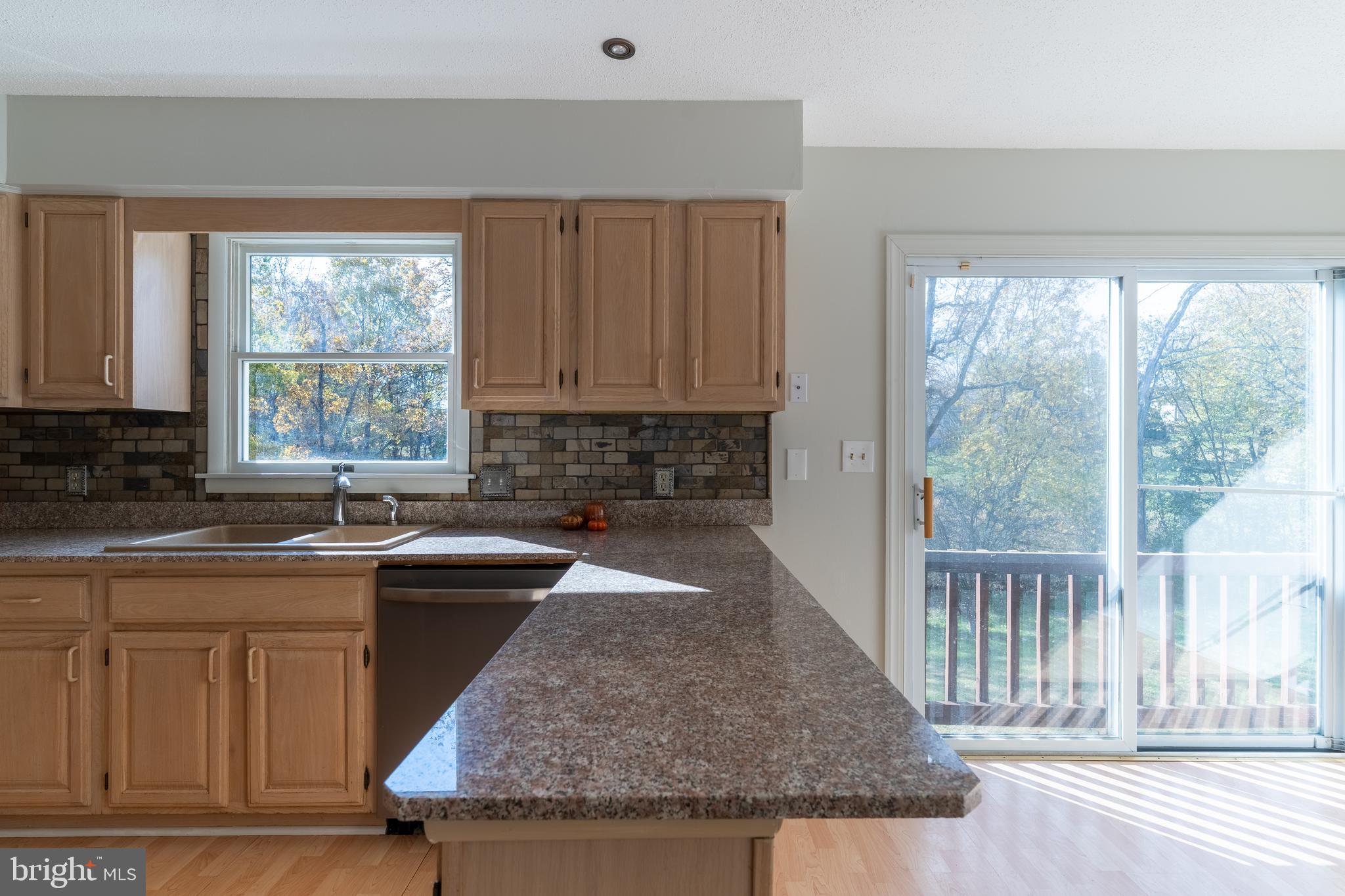 MOUNTAIN VIEW ESTATES - Residential