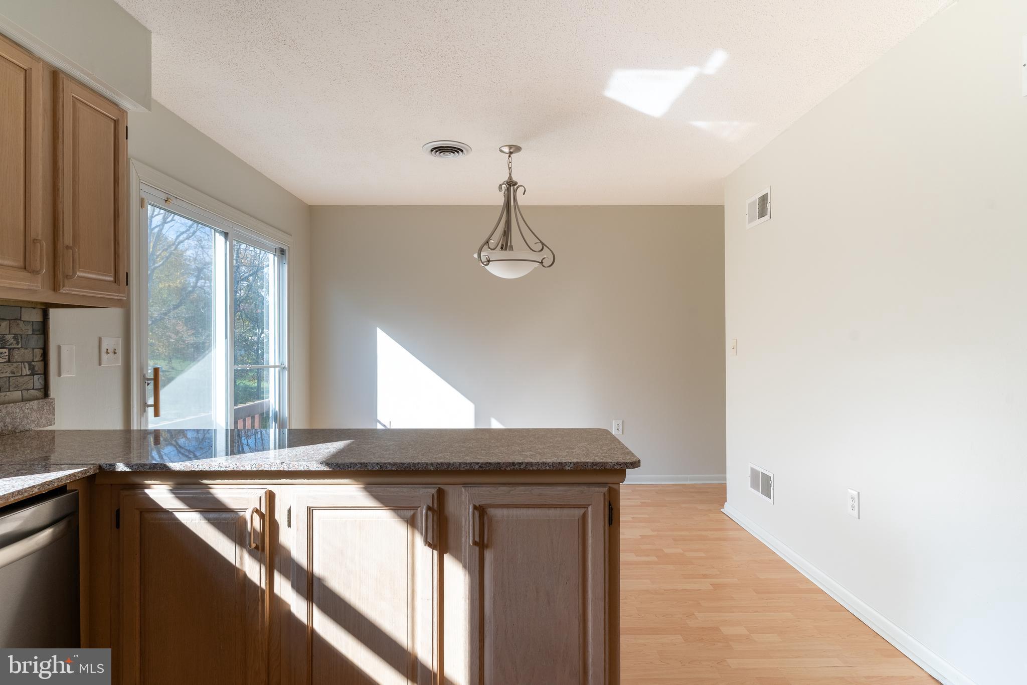 MOUNTAIN VIEW ESTATES - Residential