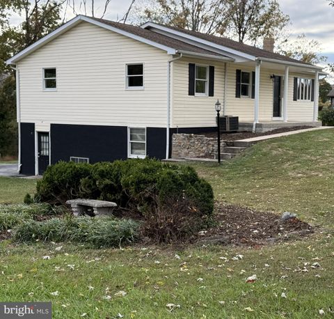 CLIFFORD DRIVE MARTINSBURG WV 25404