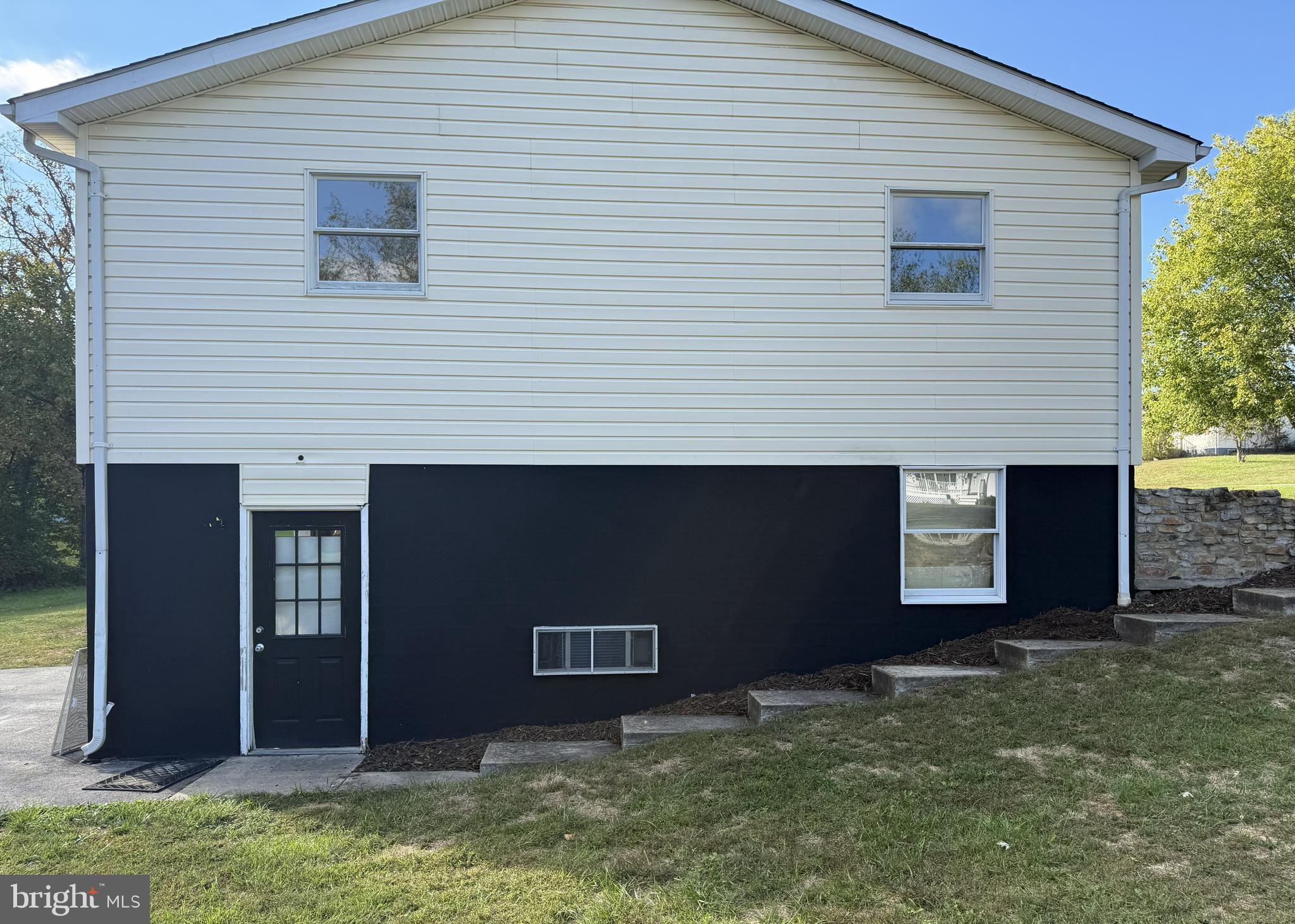 MOUNTAIN VIEW ESTATES - Residential