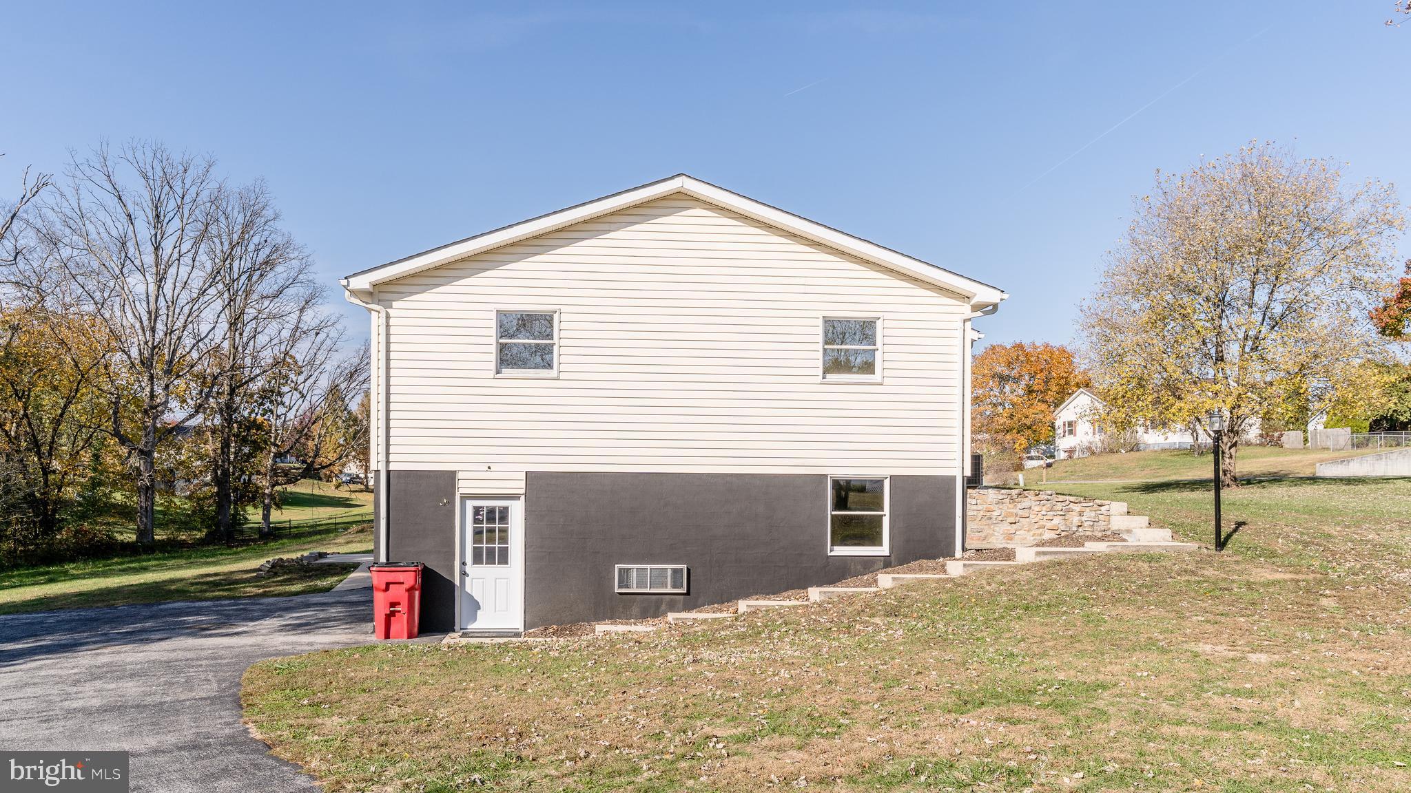 MOUNTAIN VIEW ESTATES - Residential