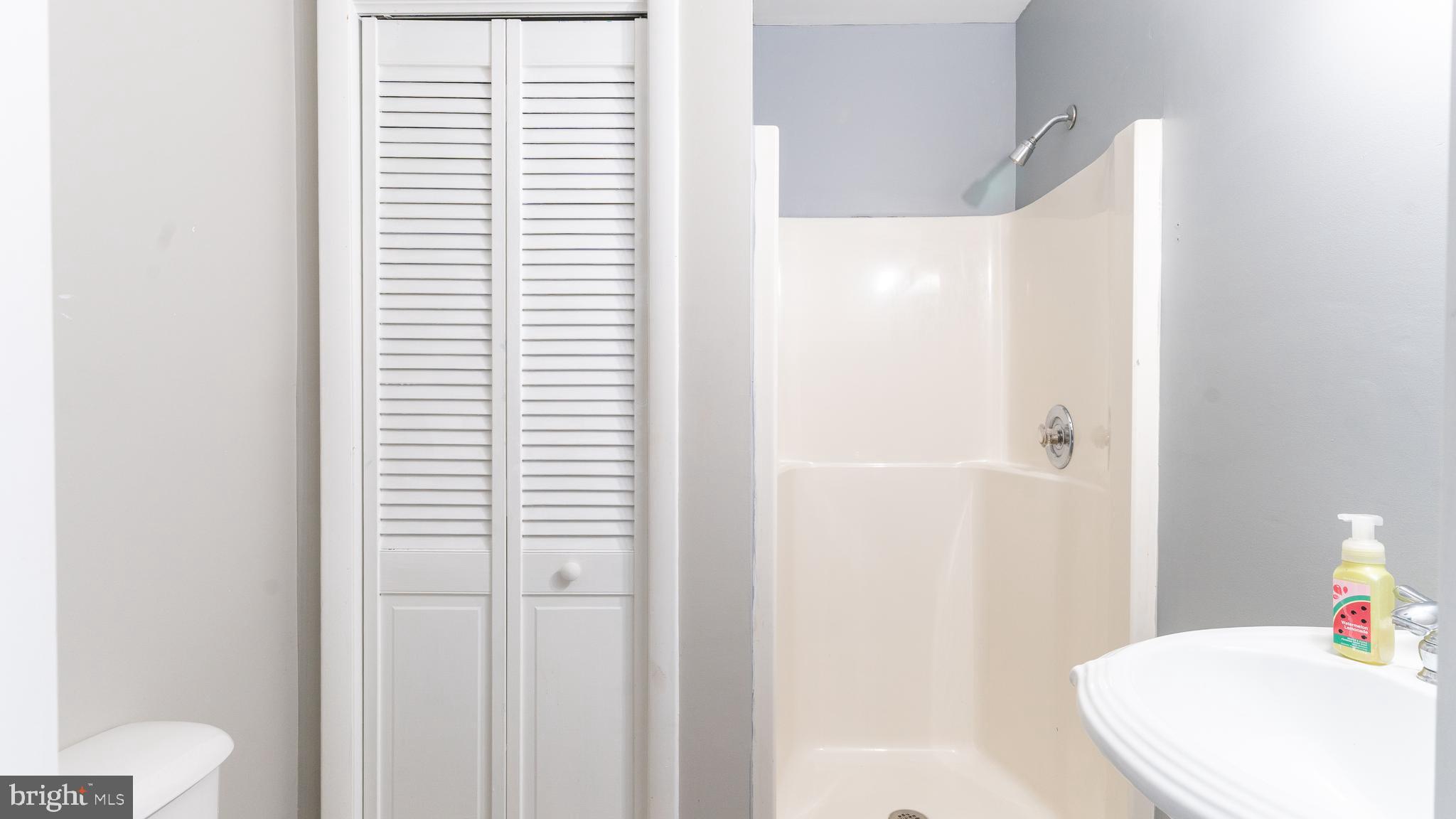 MOUNTAIN VIEW ESTATES - Residential