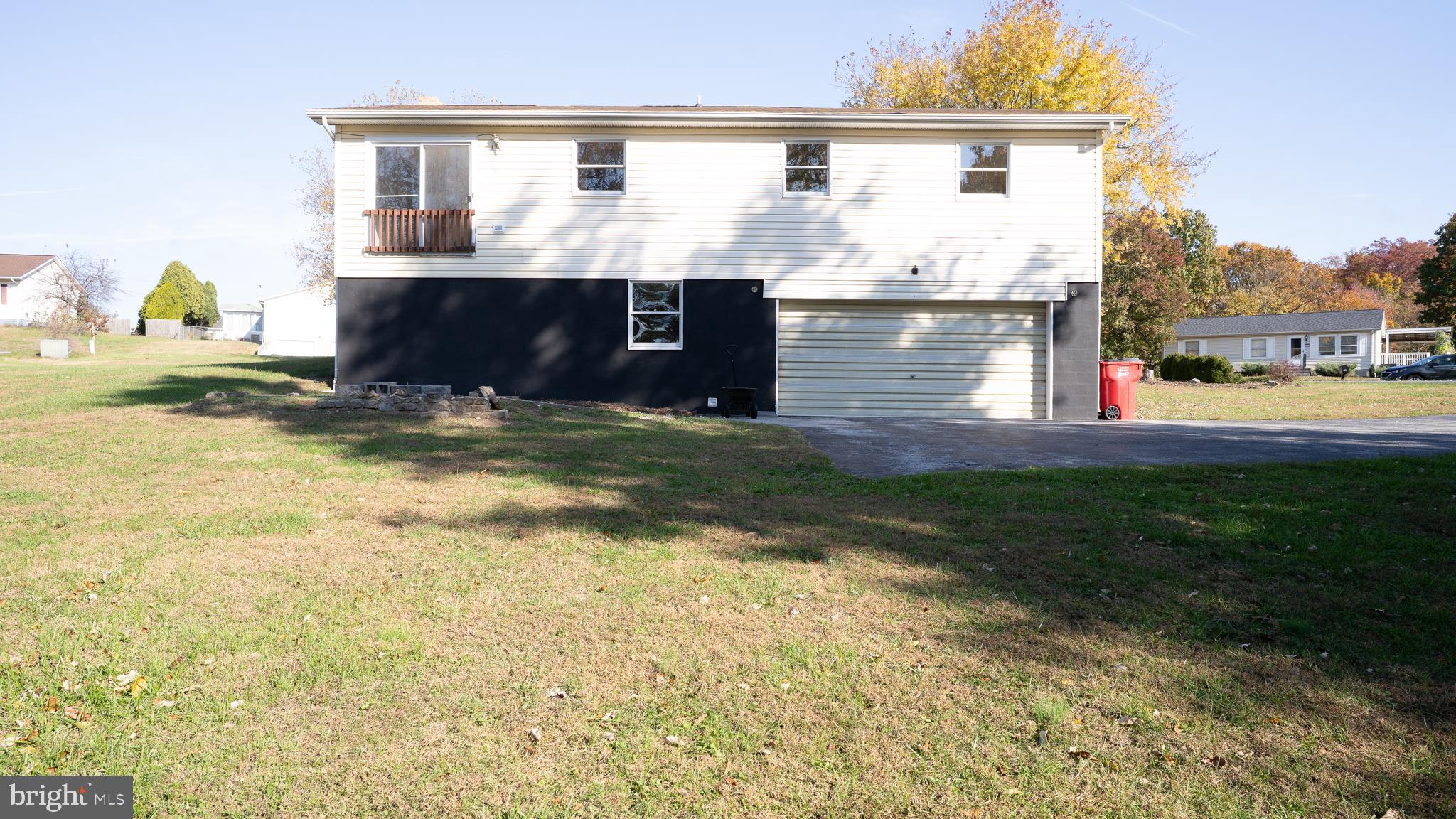 MOUNTAIN VIEW ESTATES - Residential