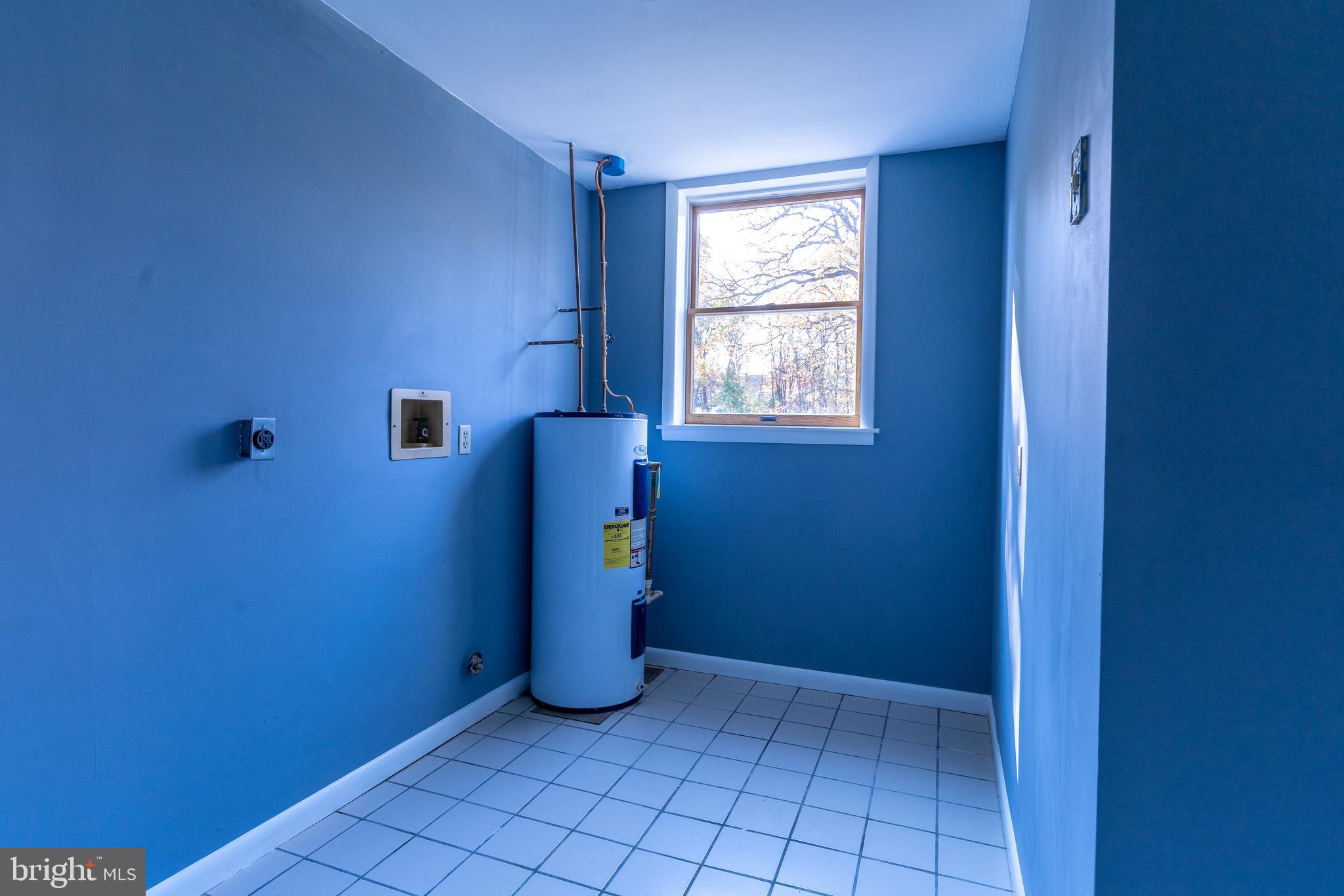 MOUNTAIN VIEW ESTATES - Residential