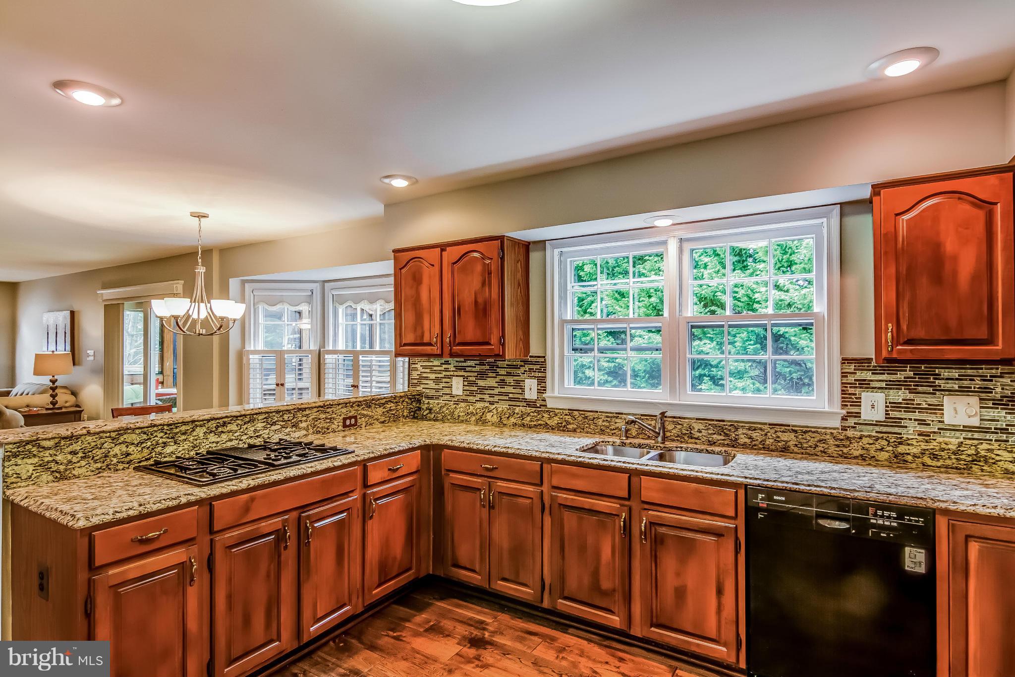 CROSSPOINTE - Residential