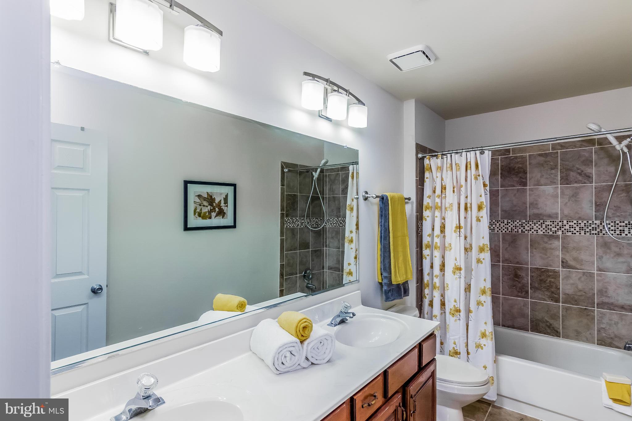 CROSSPOINTE - Residential