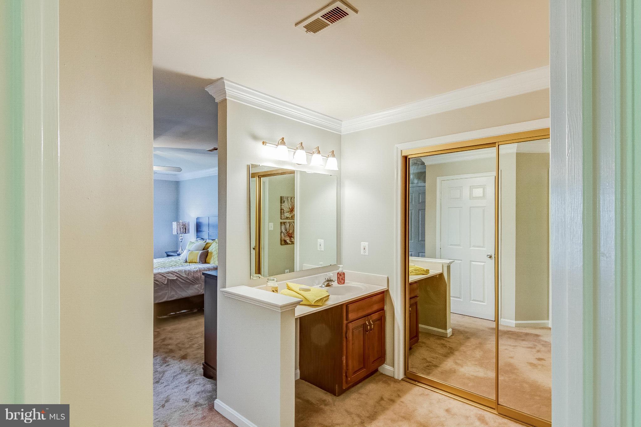 CROSSPOINTE - Residential