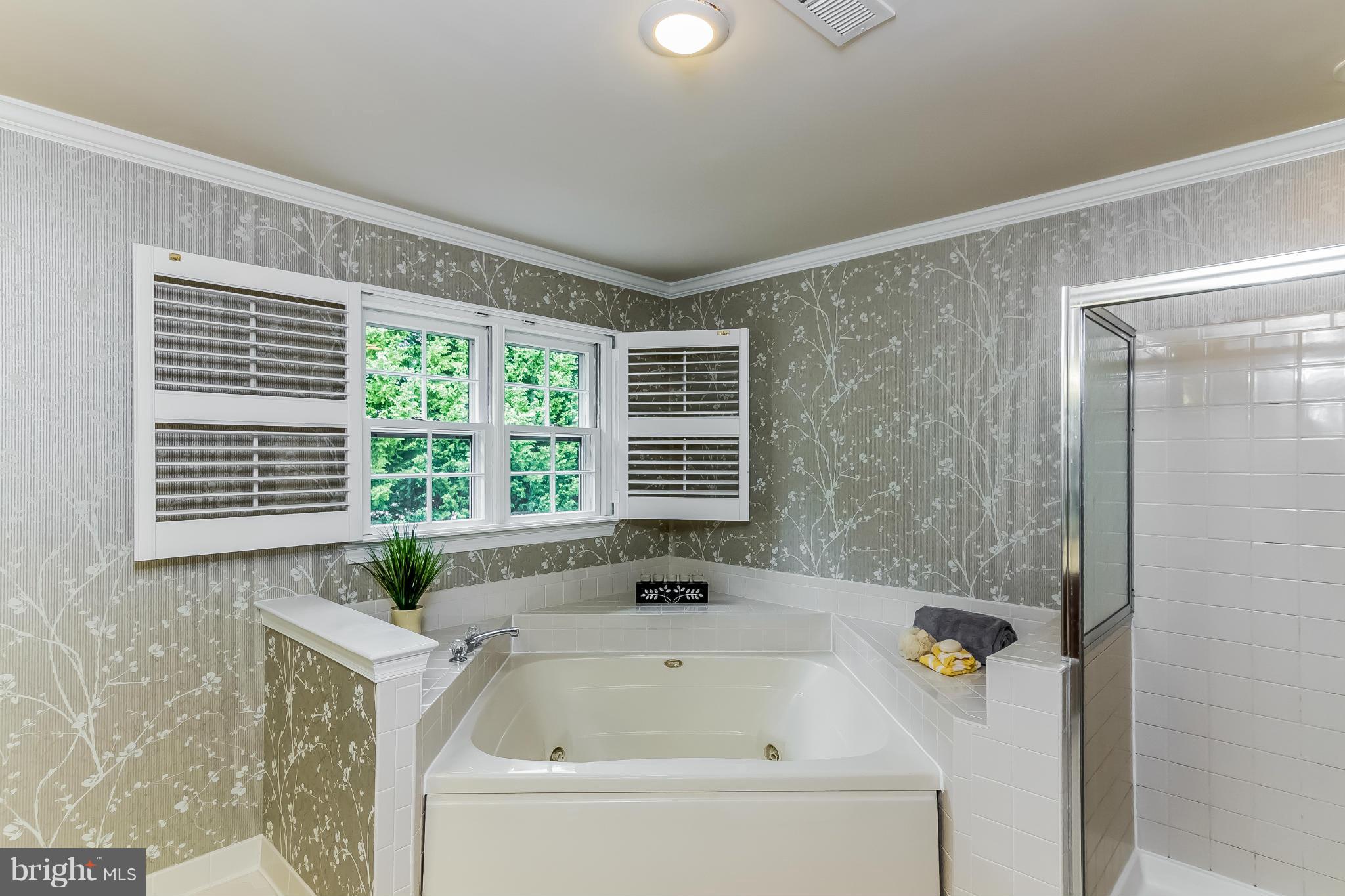 CROSSPOINTE - Residential