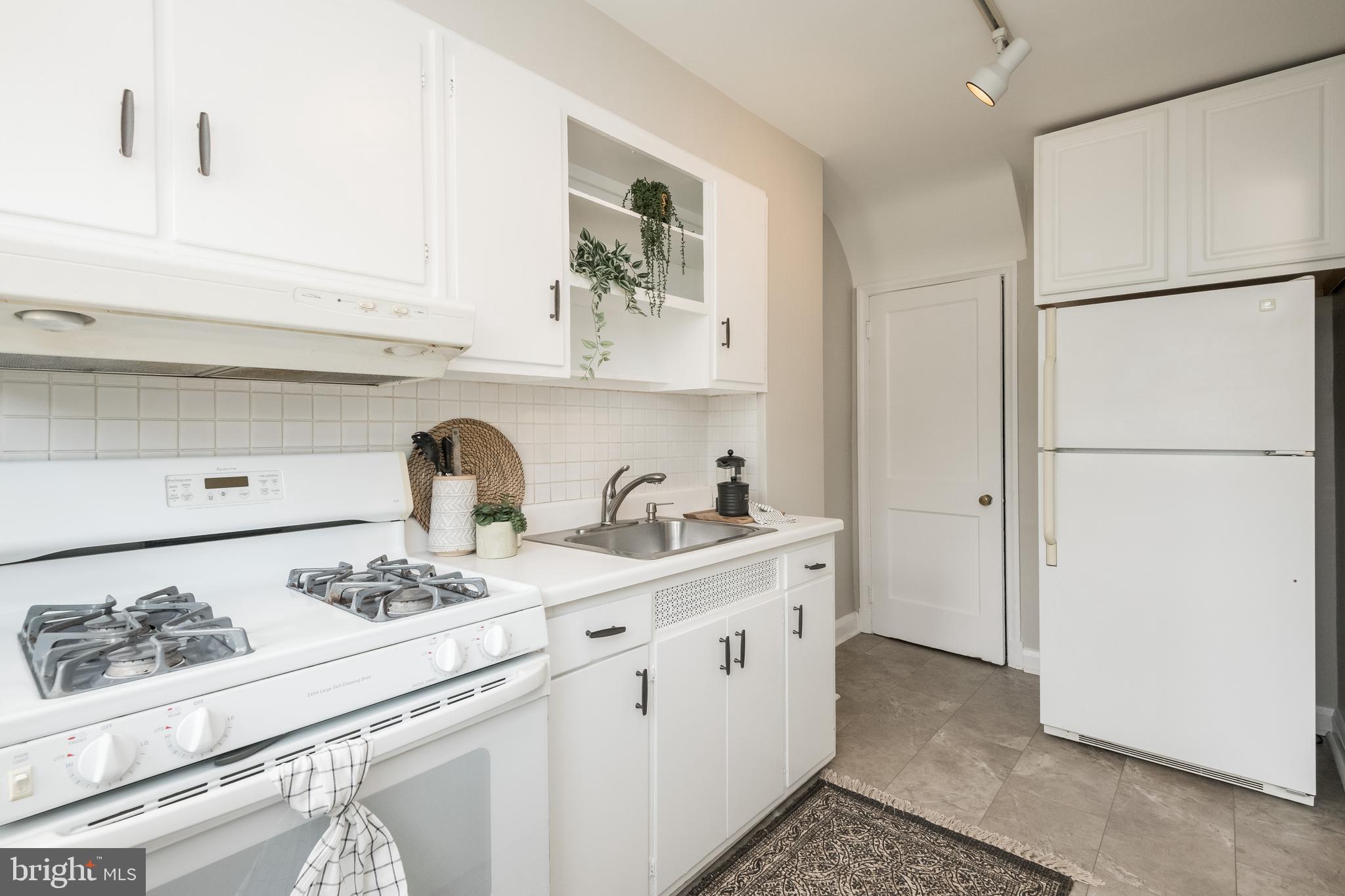 RIDGELEIGH - Residential