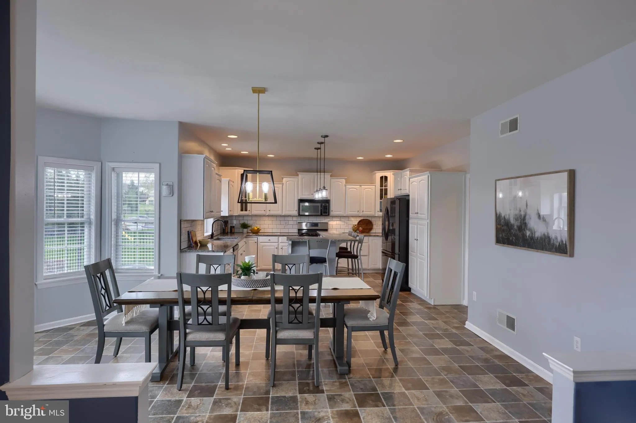 Lancaster, Pennsylvania 17602, United States, 5 Bedrooms Bedrooms, ,4 BathroomsBathrooms,Residential,Pending,111544