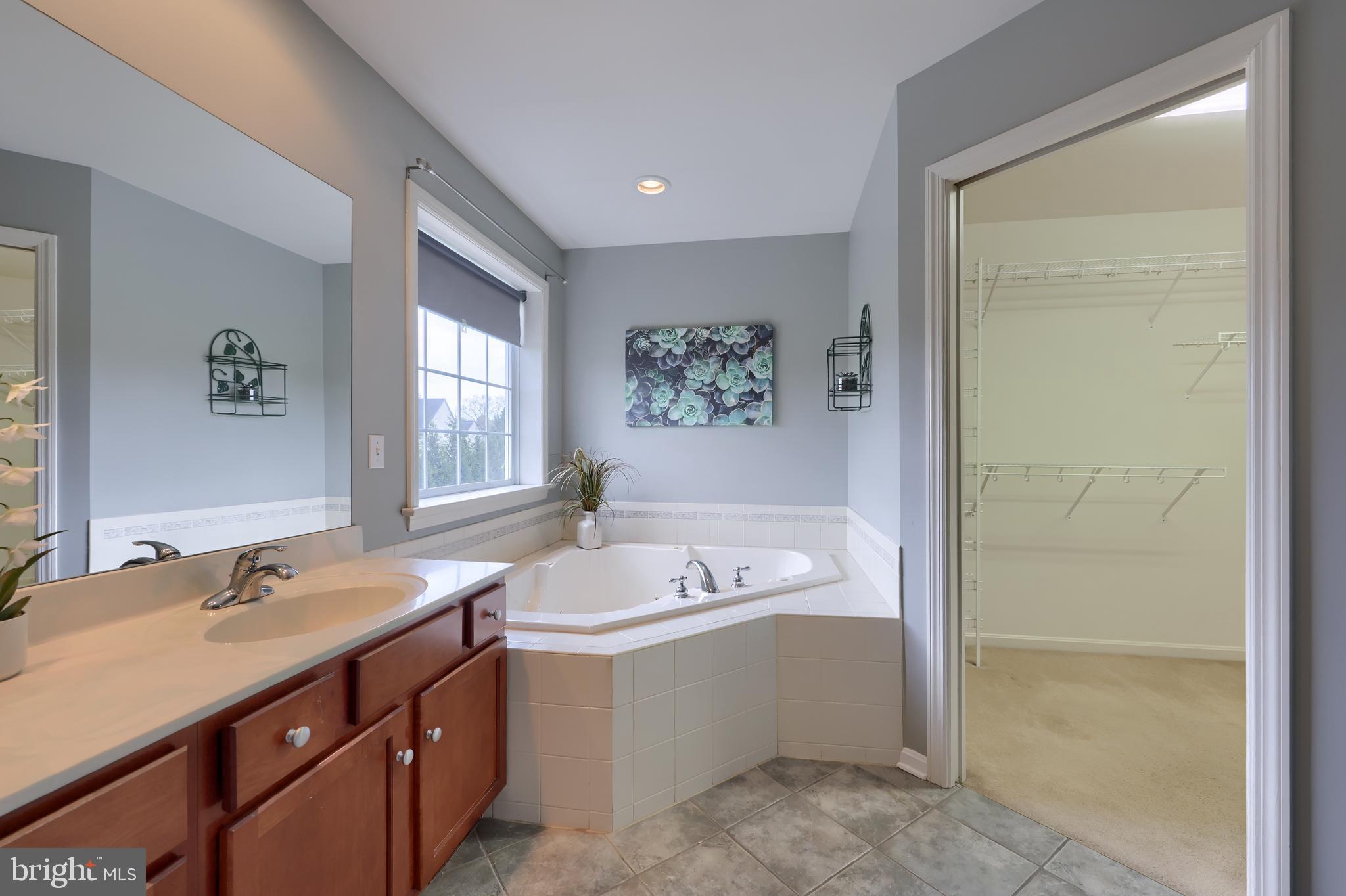 WINDY RIDGE - Residential