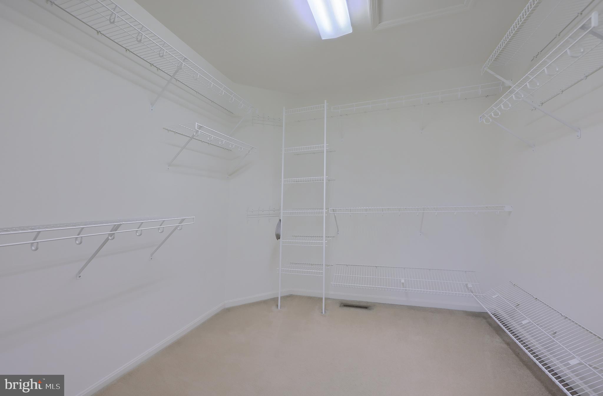 WINDY RIDGE - Residential