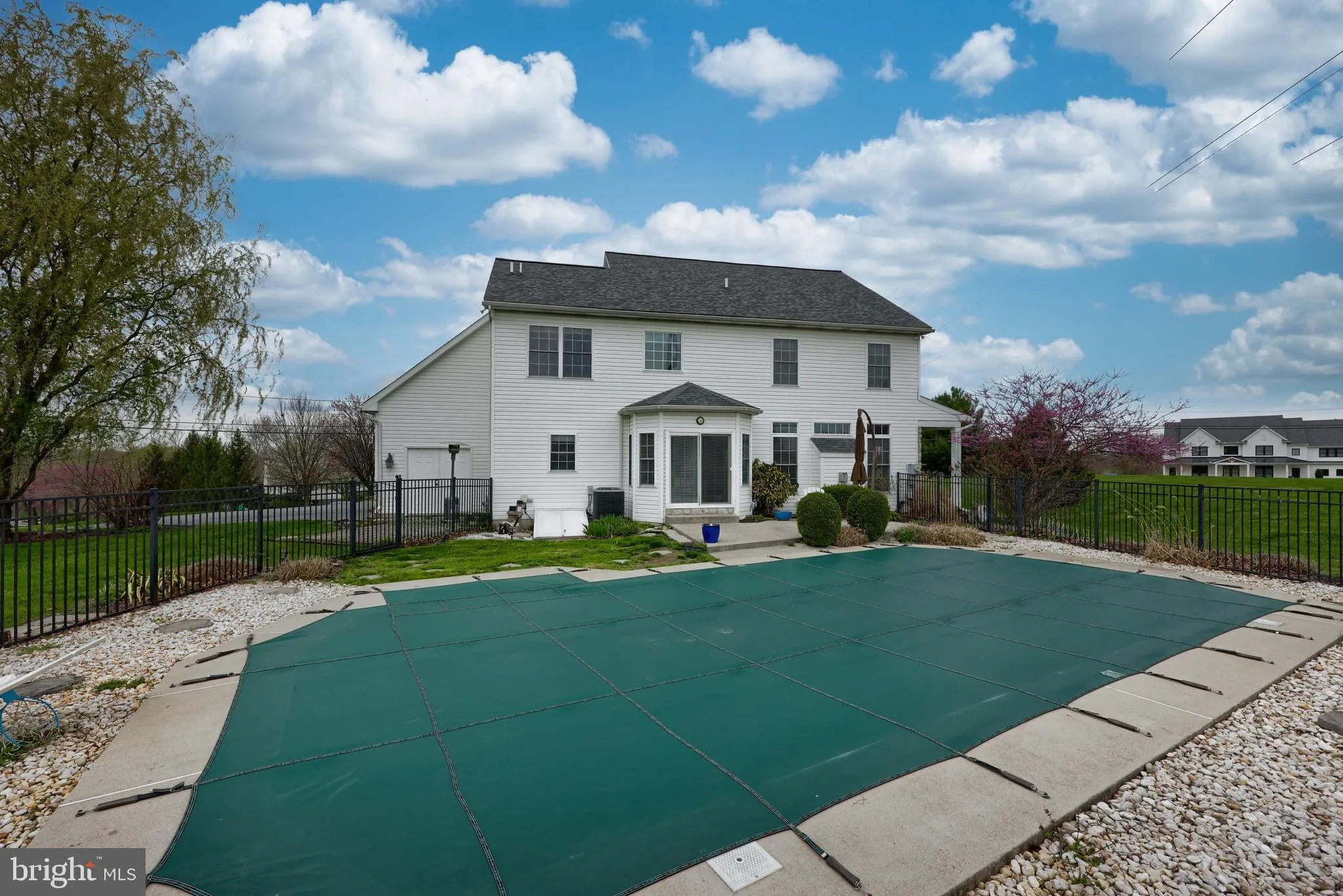 Lancaster, Pennsylvania 17602, United States, 5 Bedrooms Bedrooms, ,4 BathroomsBathrooms,Residential,Pending,111544