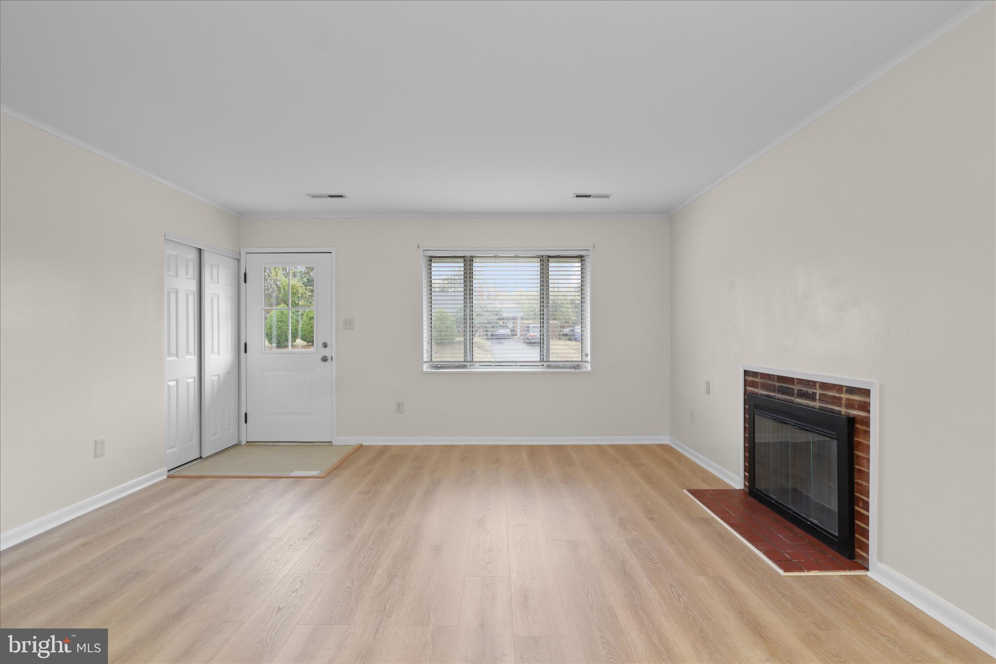 PARKLAWN - Residential Lease