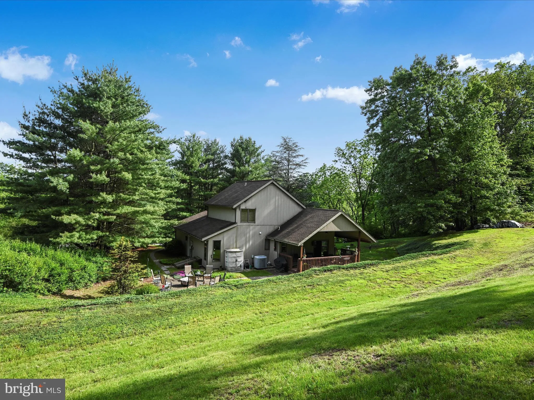 Schuylkill Haven, Pennsylvania 17972, United States, 3 Bedrooms Bedrooms, ,3 BathroomsBathrooms,Residential,Pending,141993