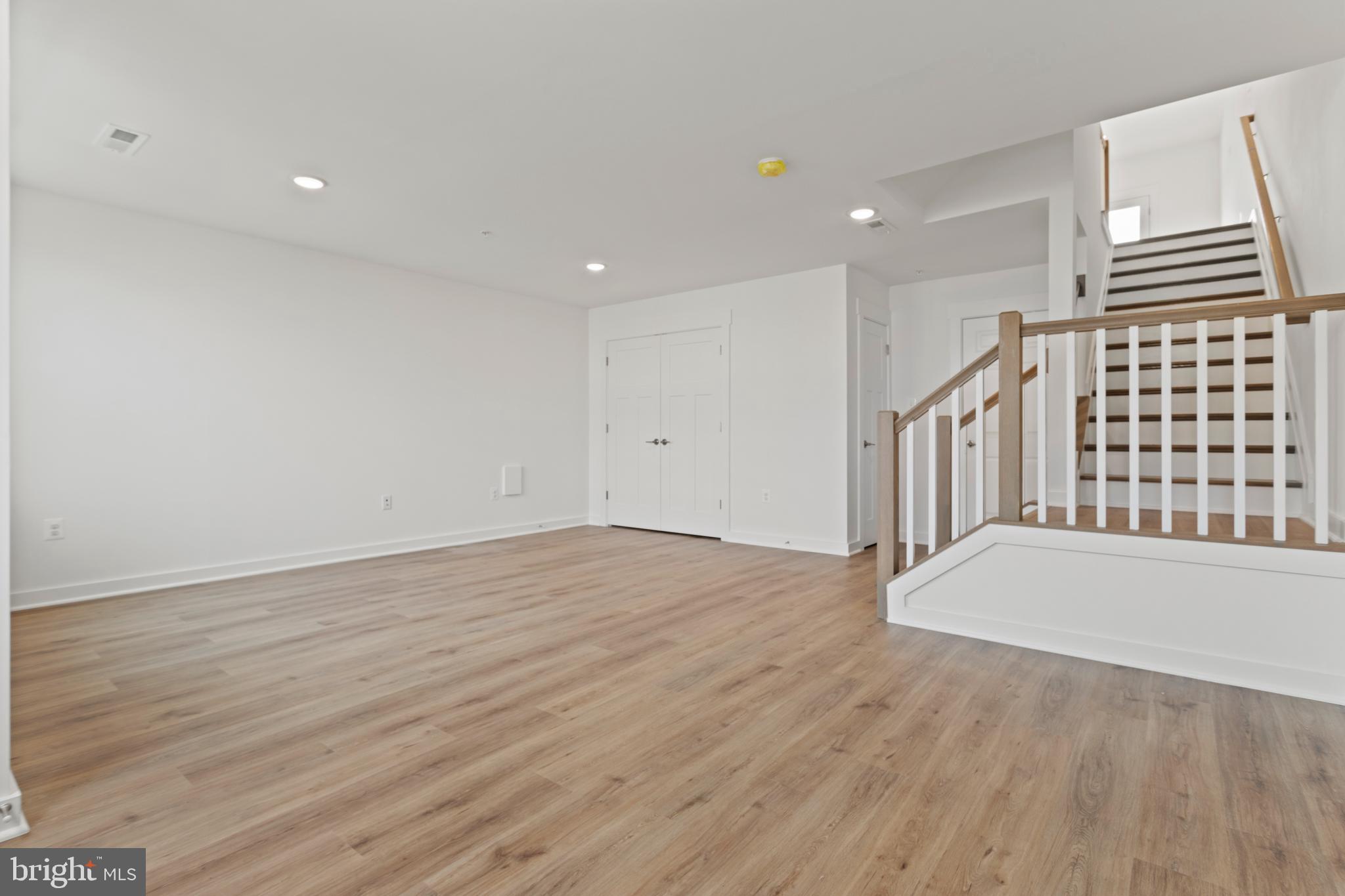 GAMBRILL VIEW - Residential