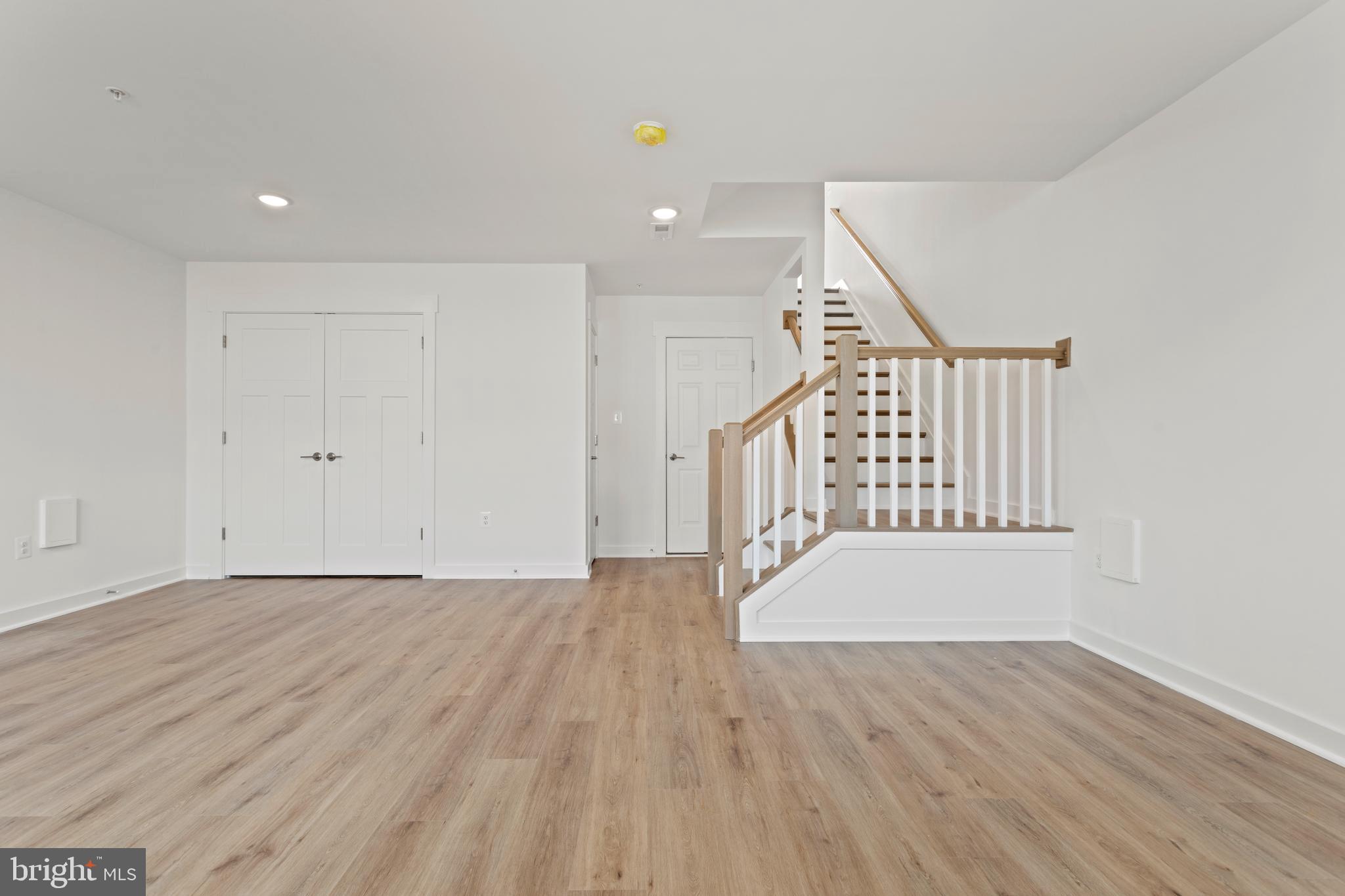 GAMBRILL VIEW - Residential