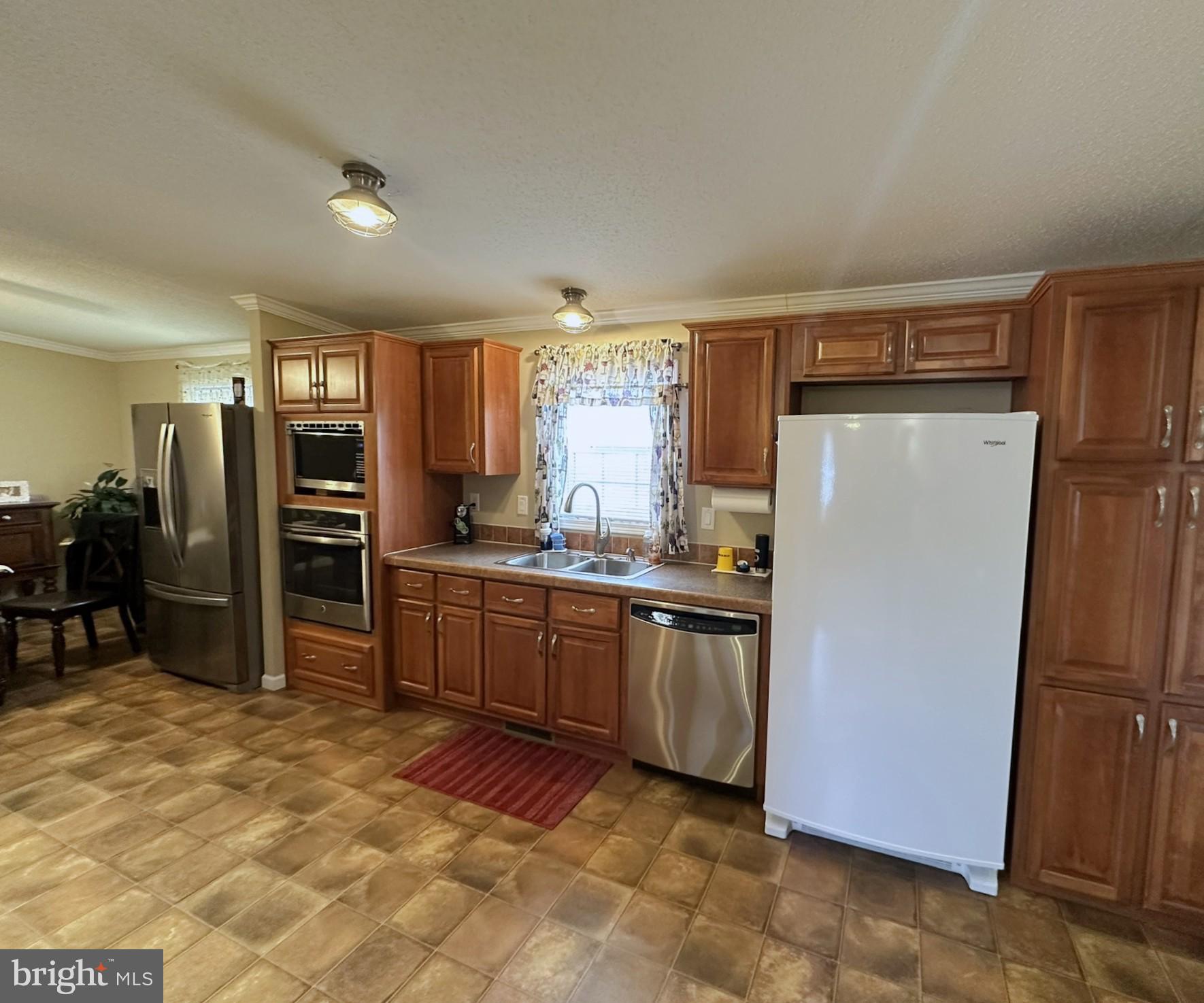 EAGLE VIEW - Residential