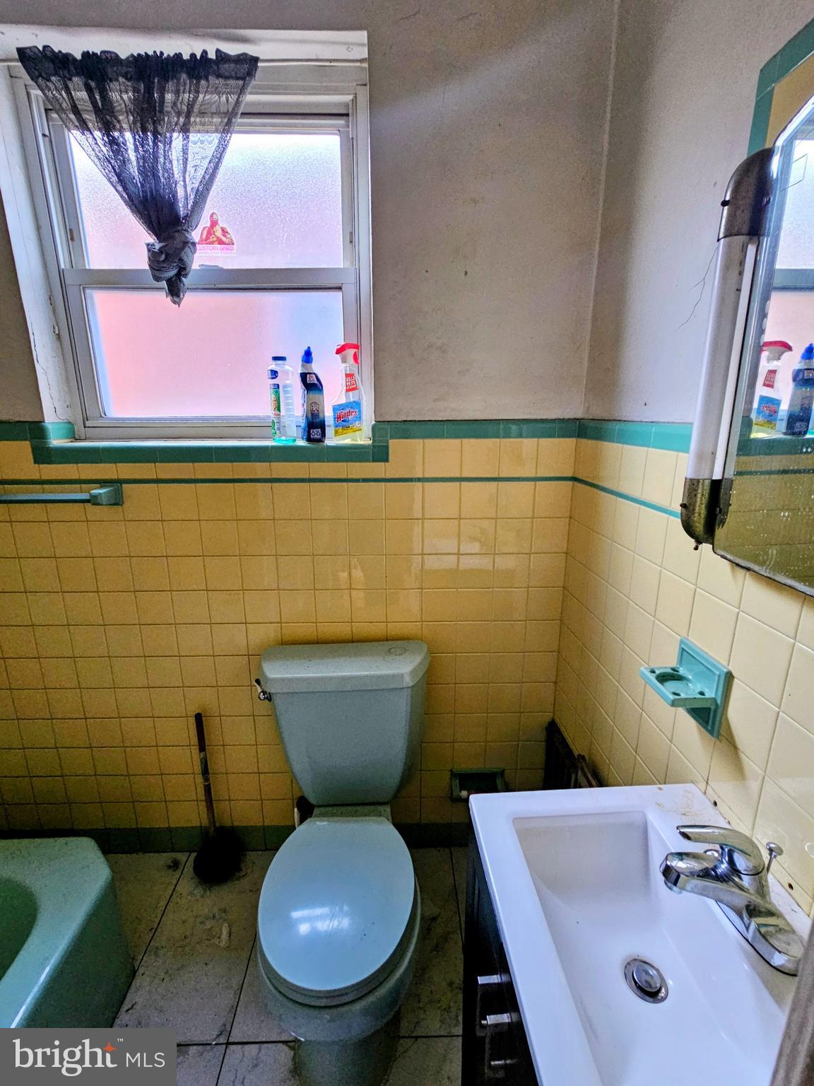 POINT BREEZE - Residential