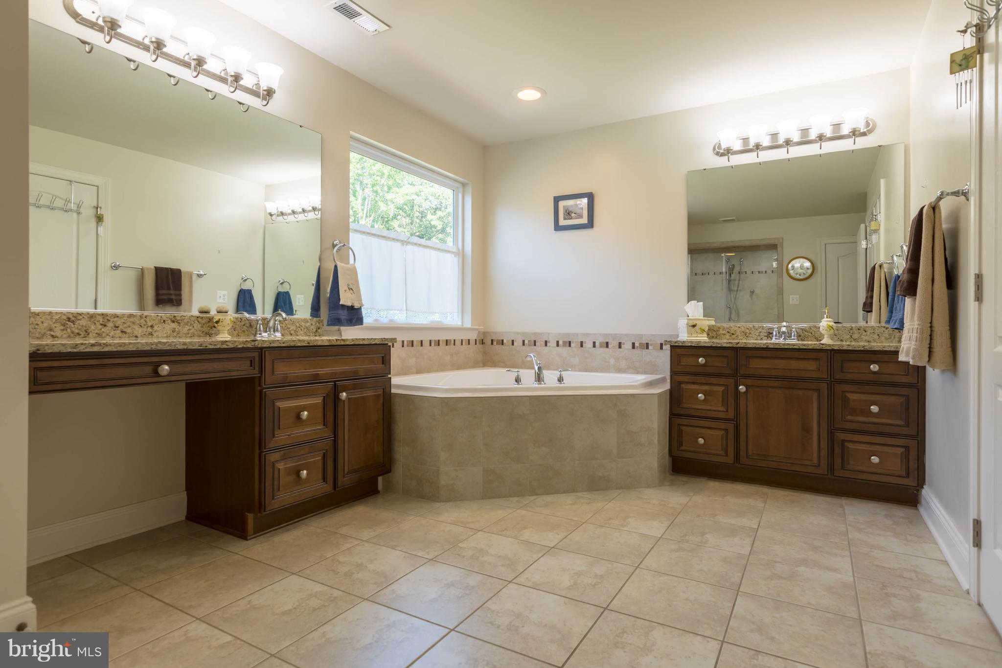 FARMS AT HUNTING CREEK - Residential