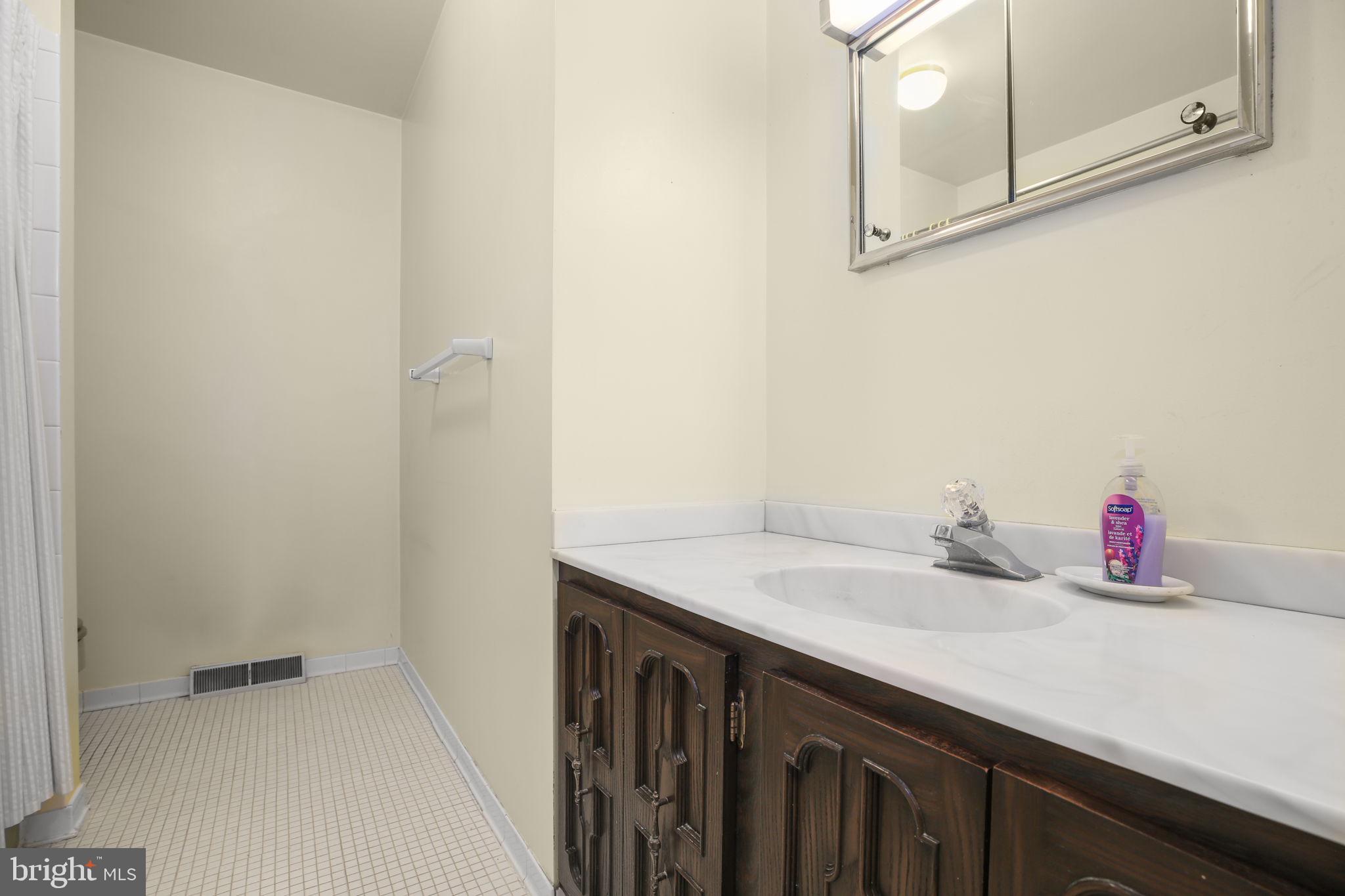 RIDGELEA - Residential