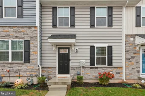 154 Van Fleet Circle, Pottstown, PA MLS: PAMC2160184