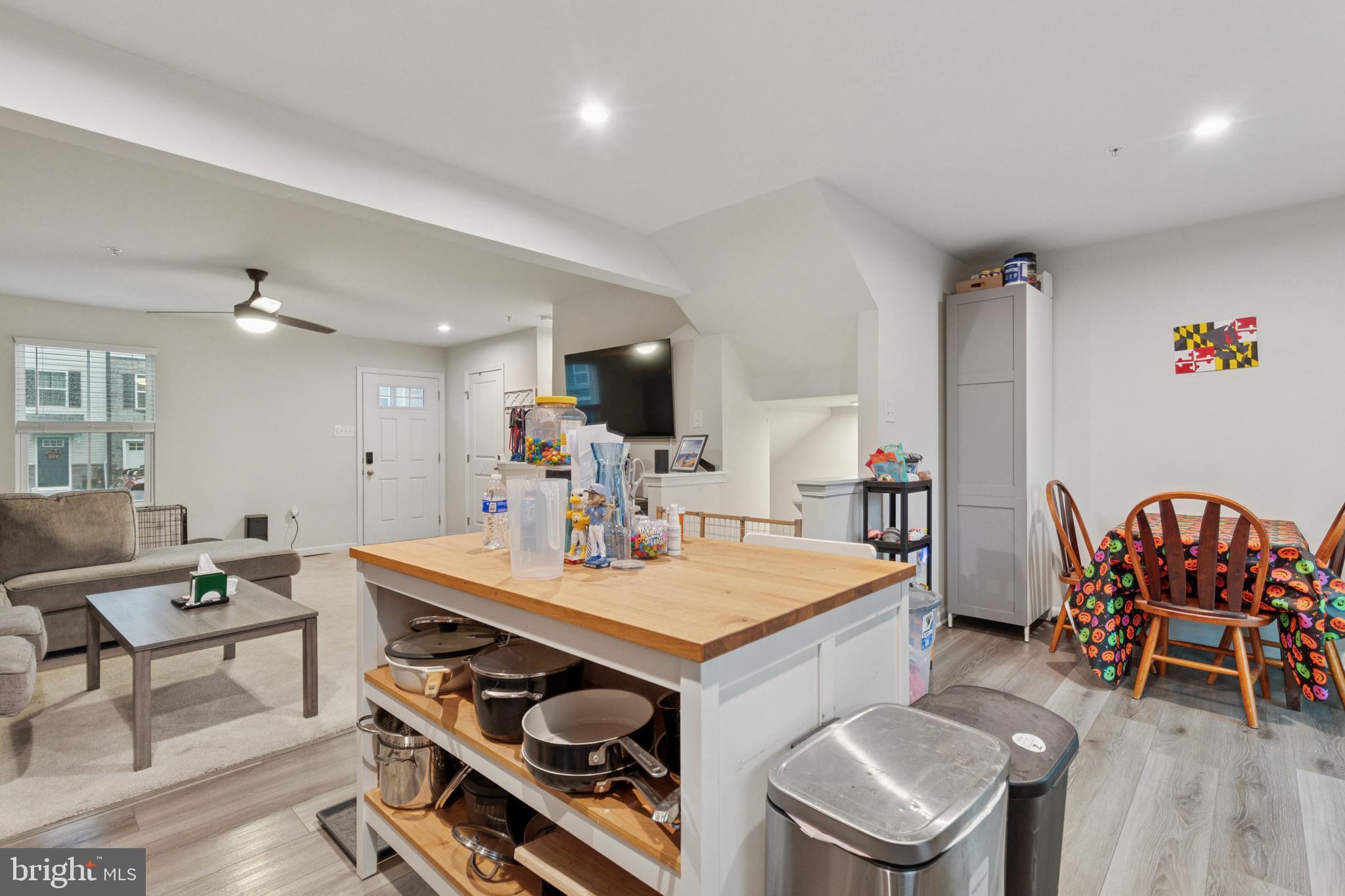 SANATOGA CROSSING - Residential