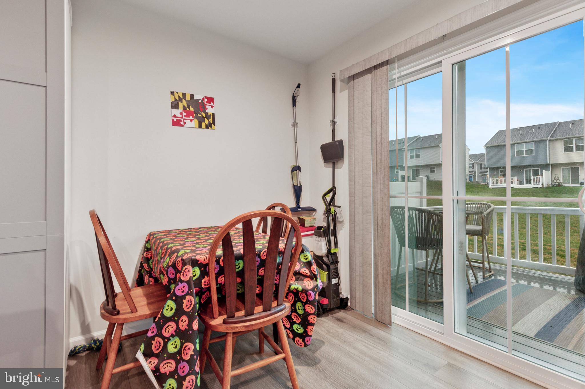 SANATOGA CROSSING - Residential