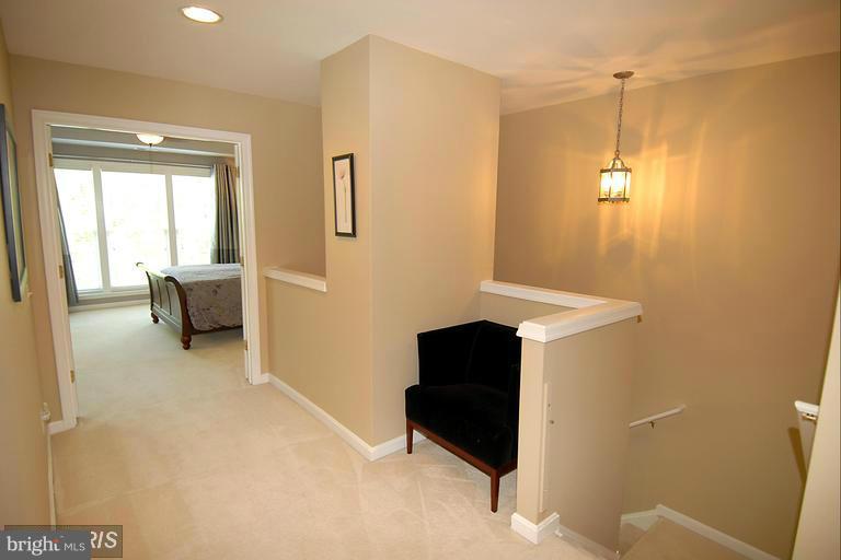 LOUDOUN PARKWAY CENTER - Residential Lease