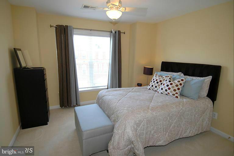 LOUDOUN PARKWAY CENTER - Residential Lease