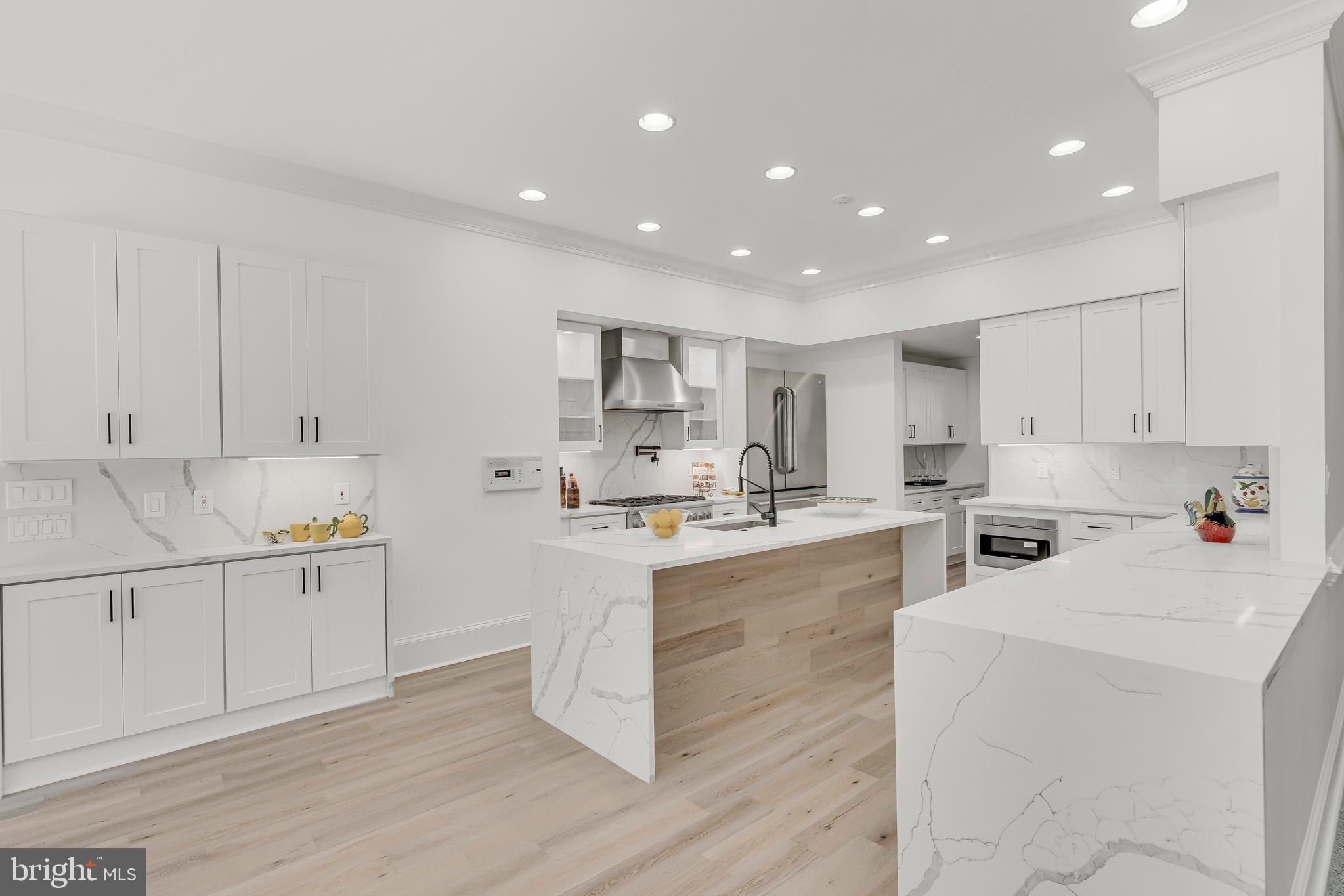 DARNESTOWN OUTSIDE - Residential