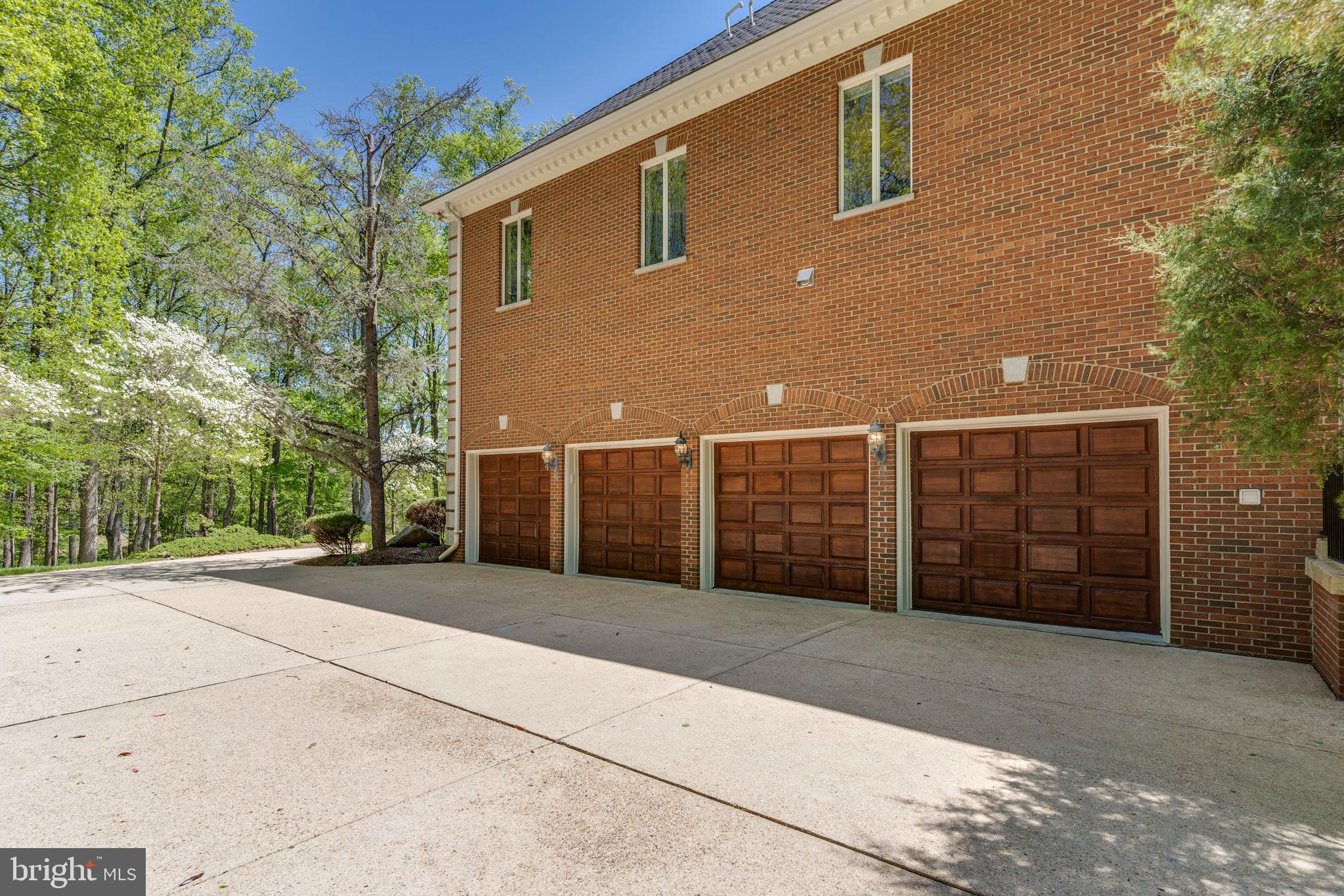 DARNESTOWN OUTSIDE - Residential