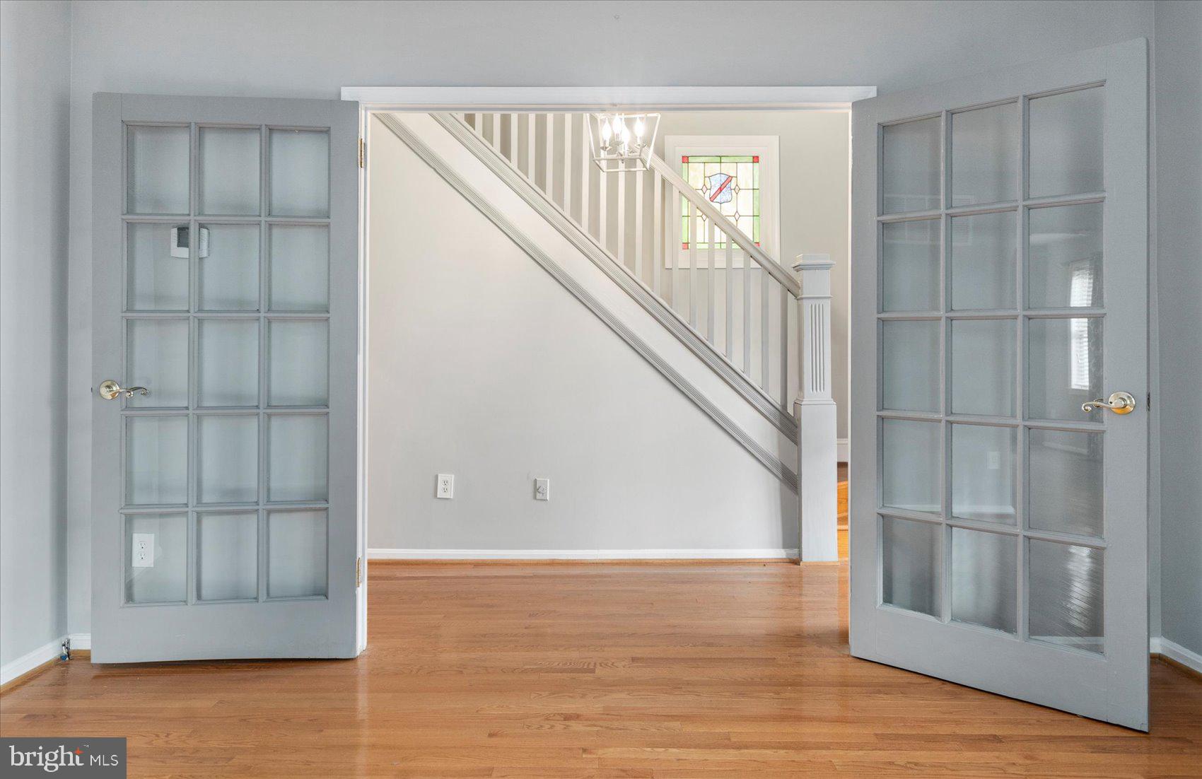 LAURAVILLE HISTORIC DISTRICT - Residential