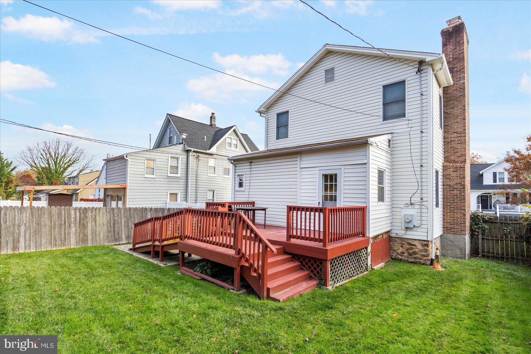 LAURAVILLE HISTORIC DISTRICT - Residential