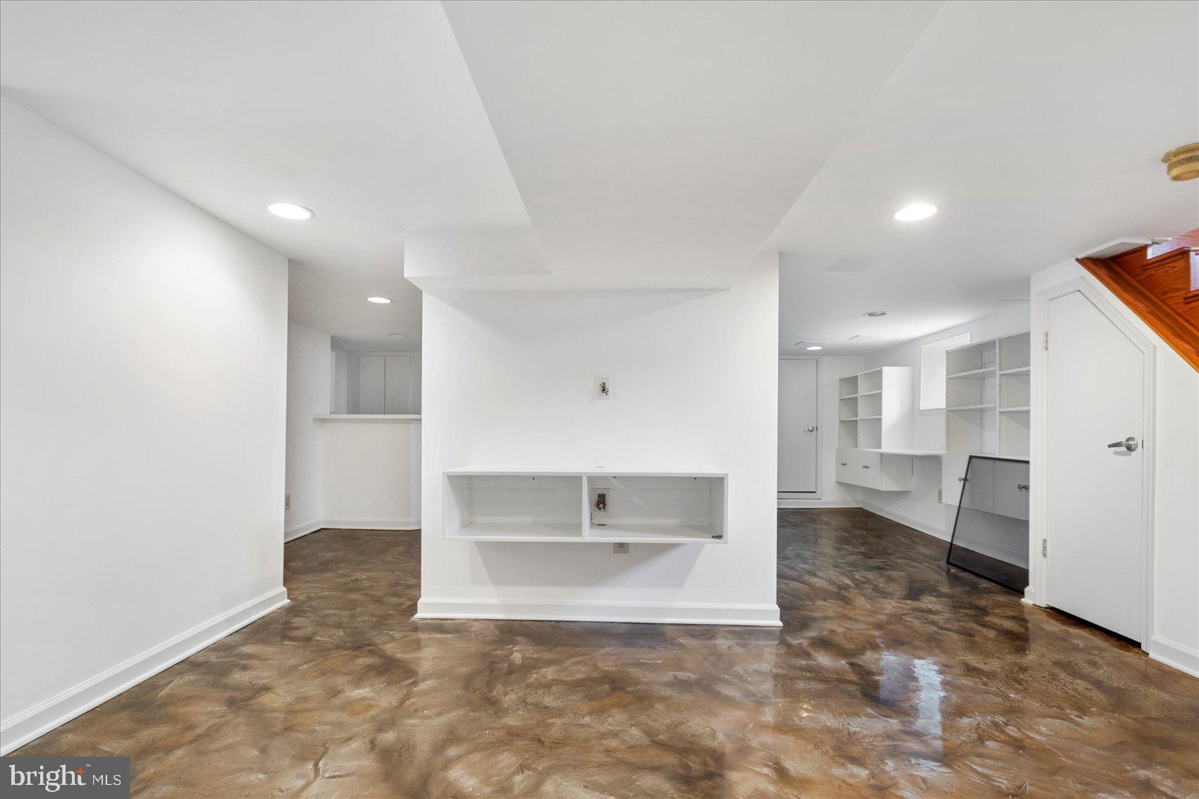 LAURAVILLE HISTORIC DISTRICT - Residential