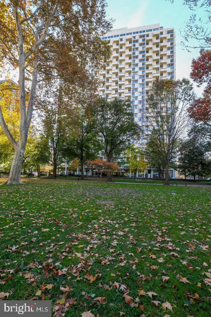 WASHINGTON SQ - Residential