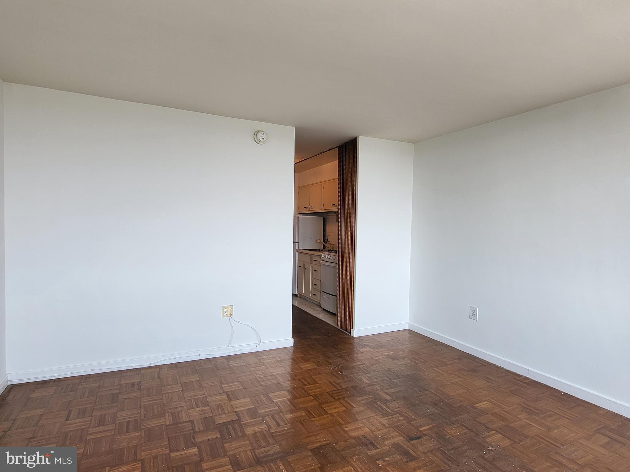 604 S WASHINGTON SQUARE 36 913